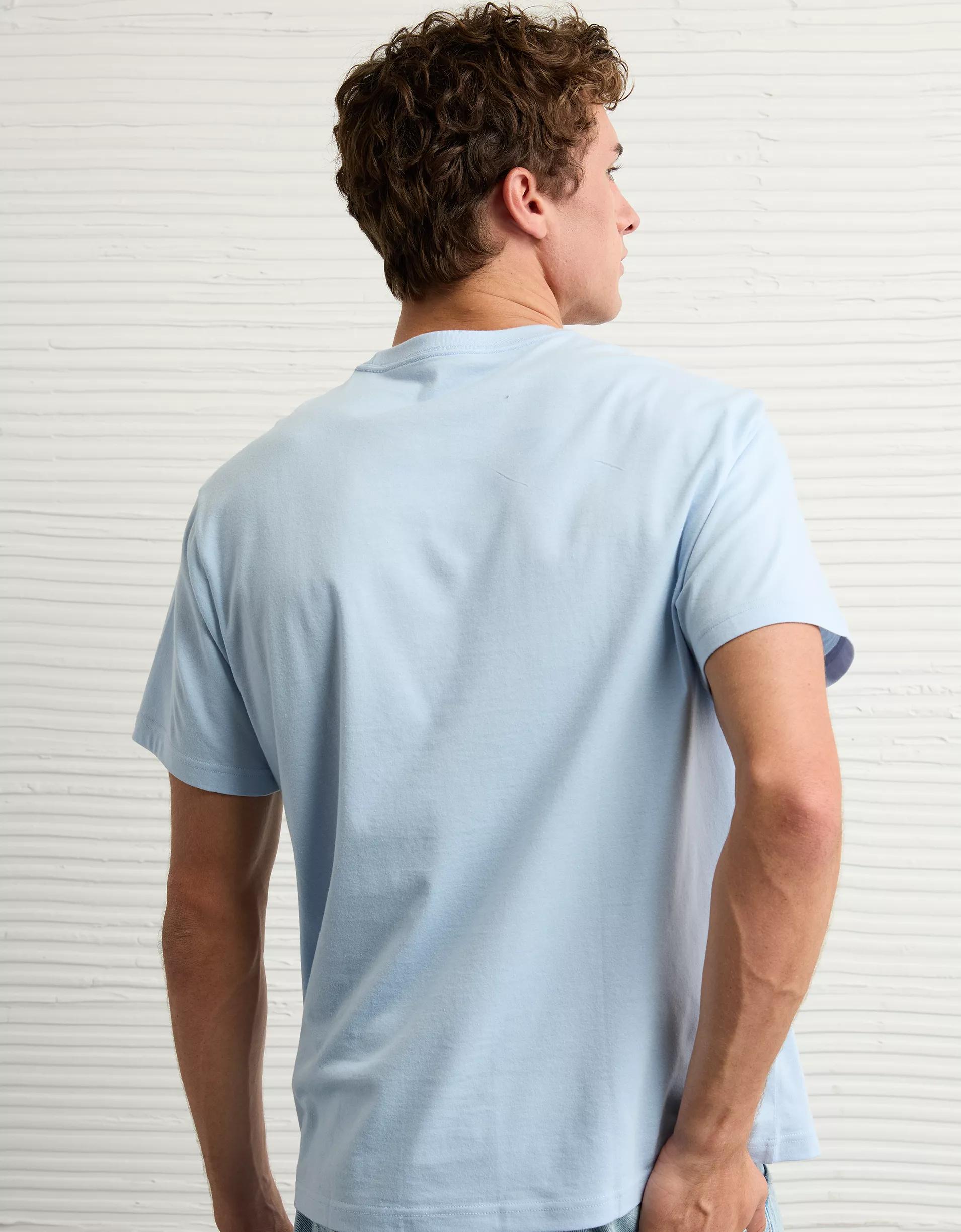 AE Icon Logo Graphic T-Shirt Product Image