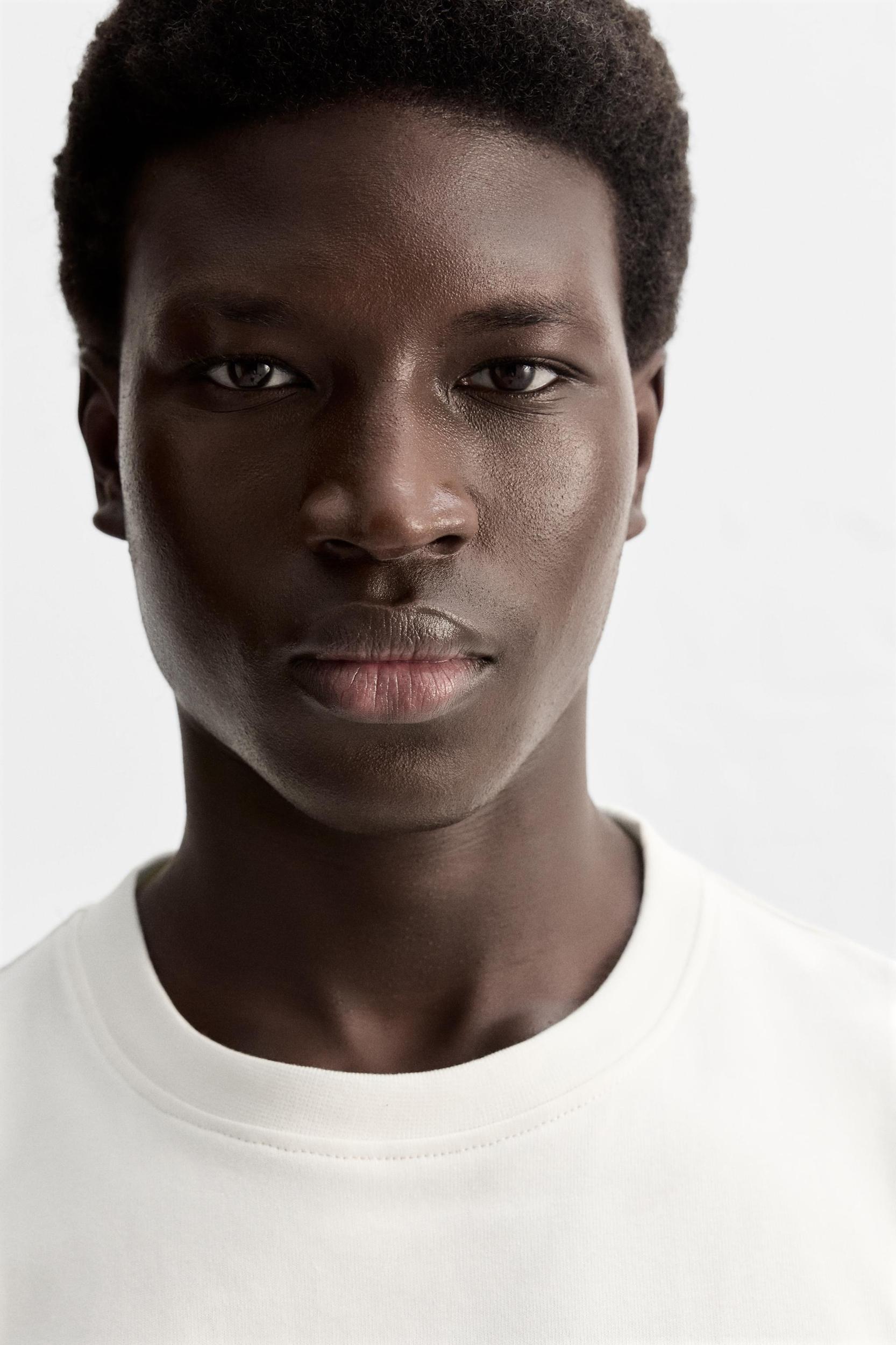 EXTRA HEAVYWEIGHT T-SHIRT Product Image