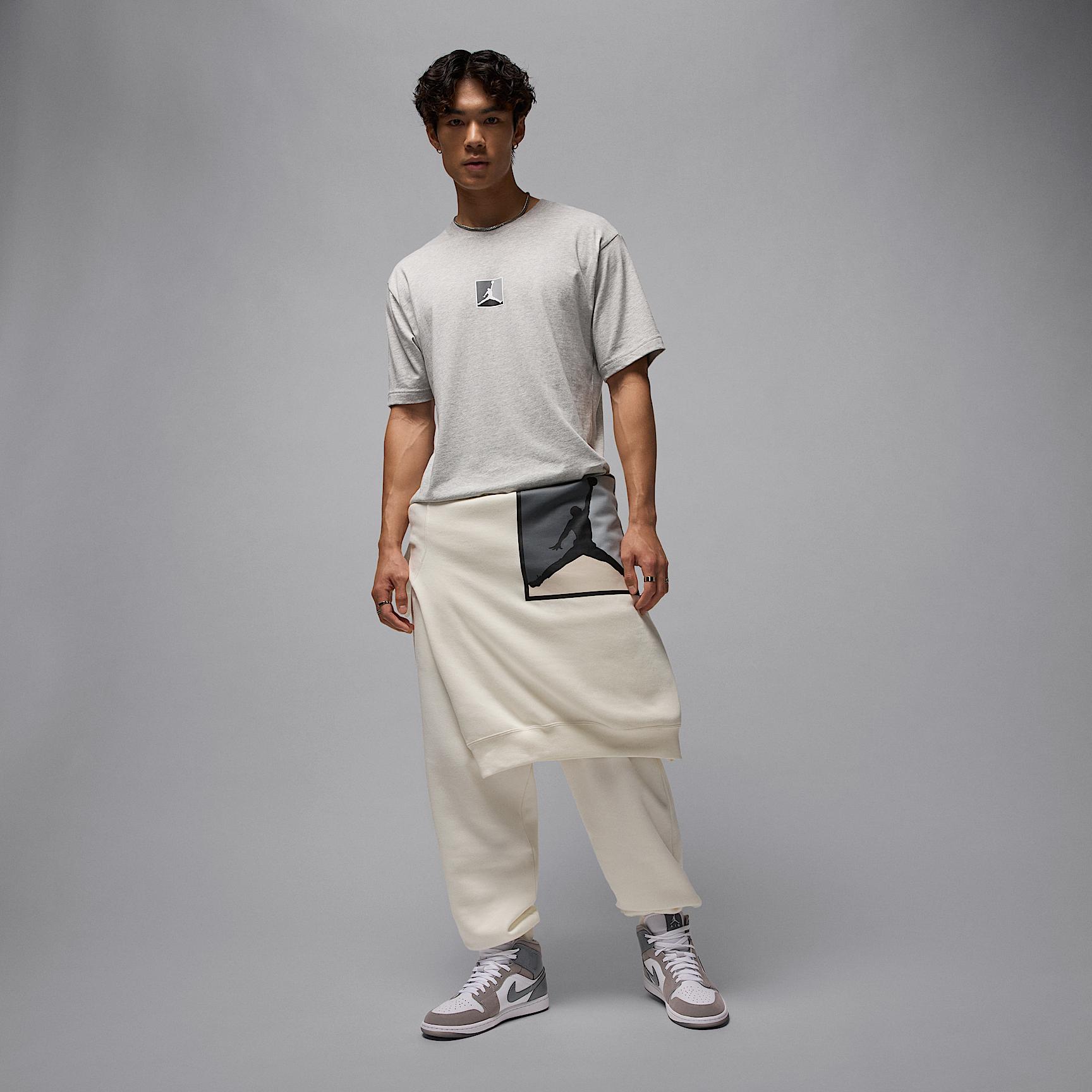 Mens Jordan Brooklyn T-Shirt | HV3894-010 Product Image