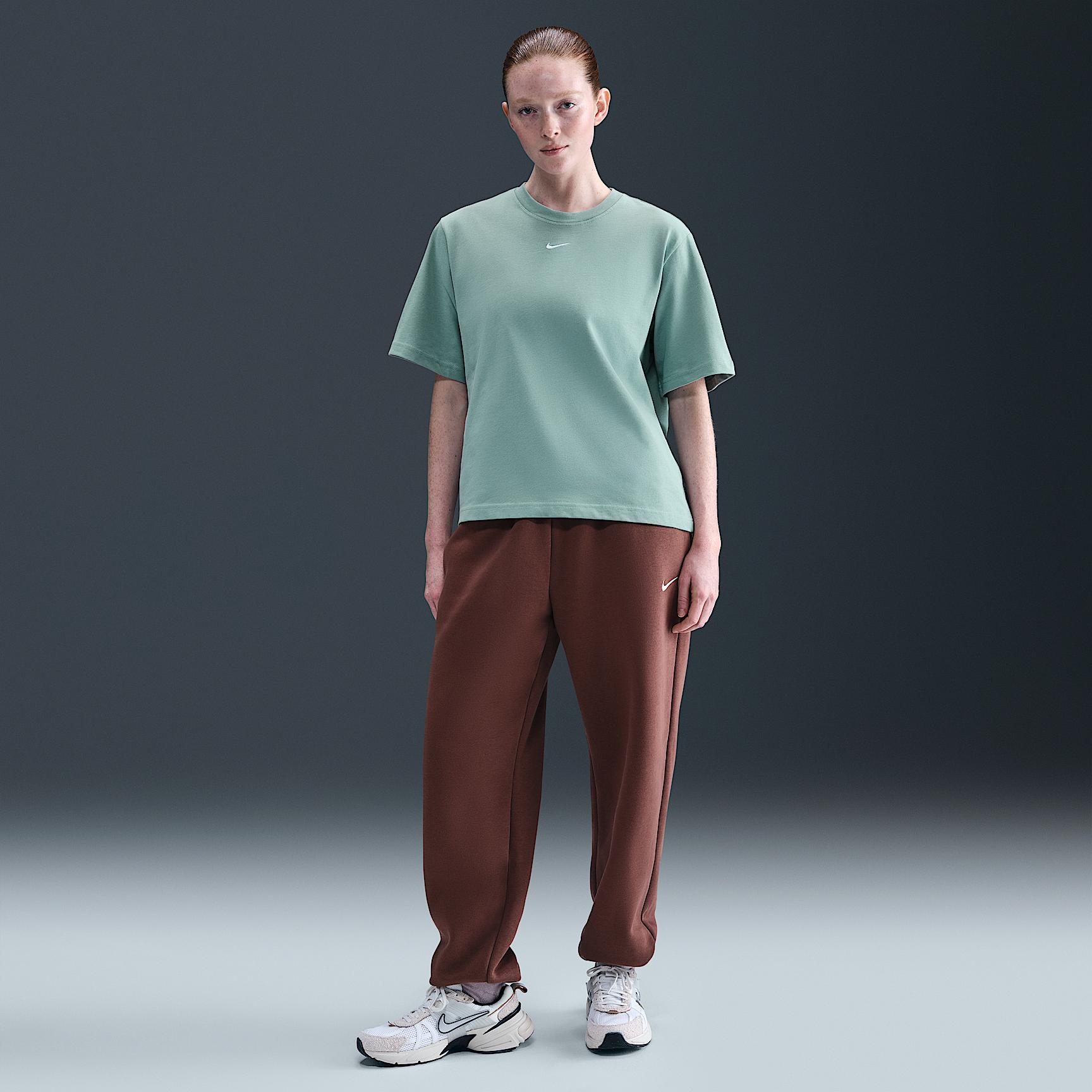 Women's Nike Sportswear Essential Boxy T-Shirt Product Image