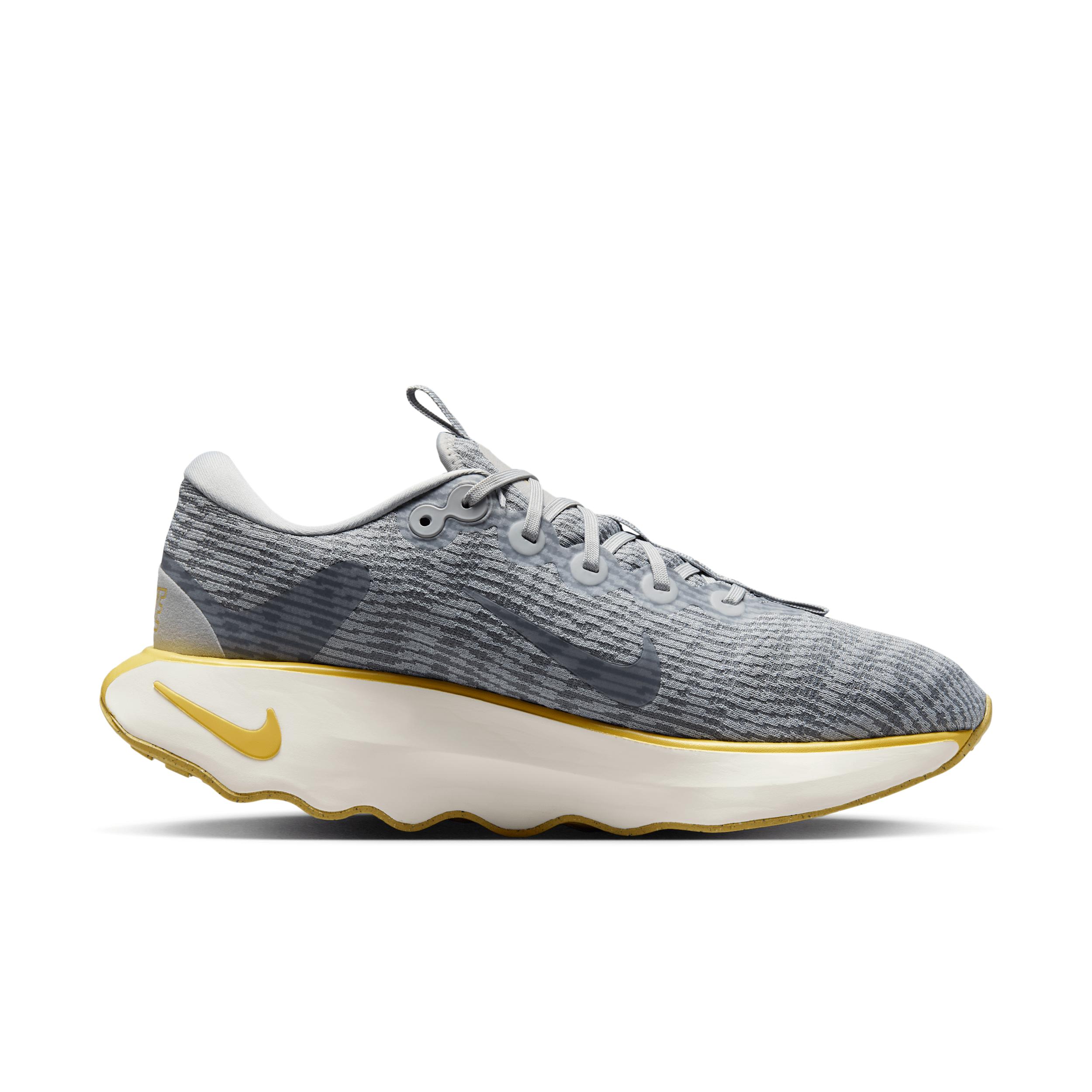 Nike Mens Motiva Walking Shoes | DV1237-005 Product Image