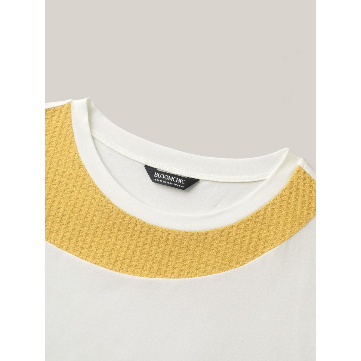 Plus Size Color Block Round Neck T-Shirt Originalwhite Women Contrast Round Neck Everyday-Casual T-shirts BloomChic 30/6X Product Image