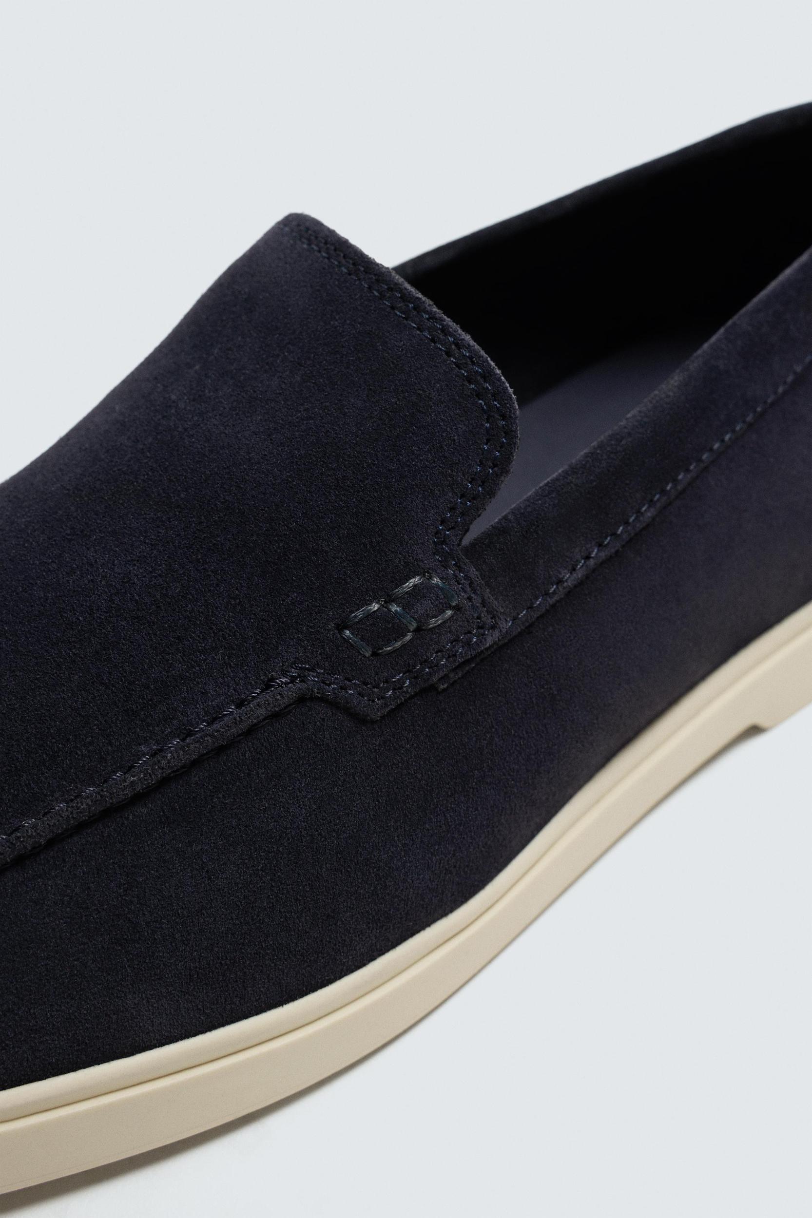 CASUAL LEATHER LOAFERS Product Image