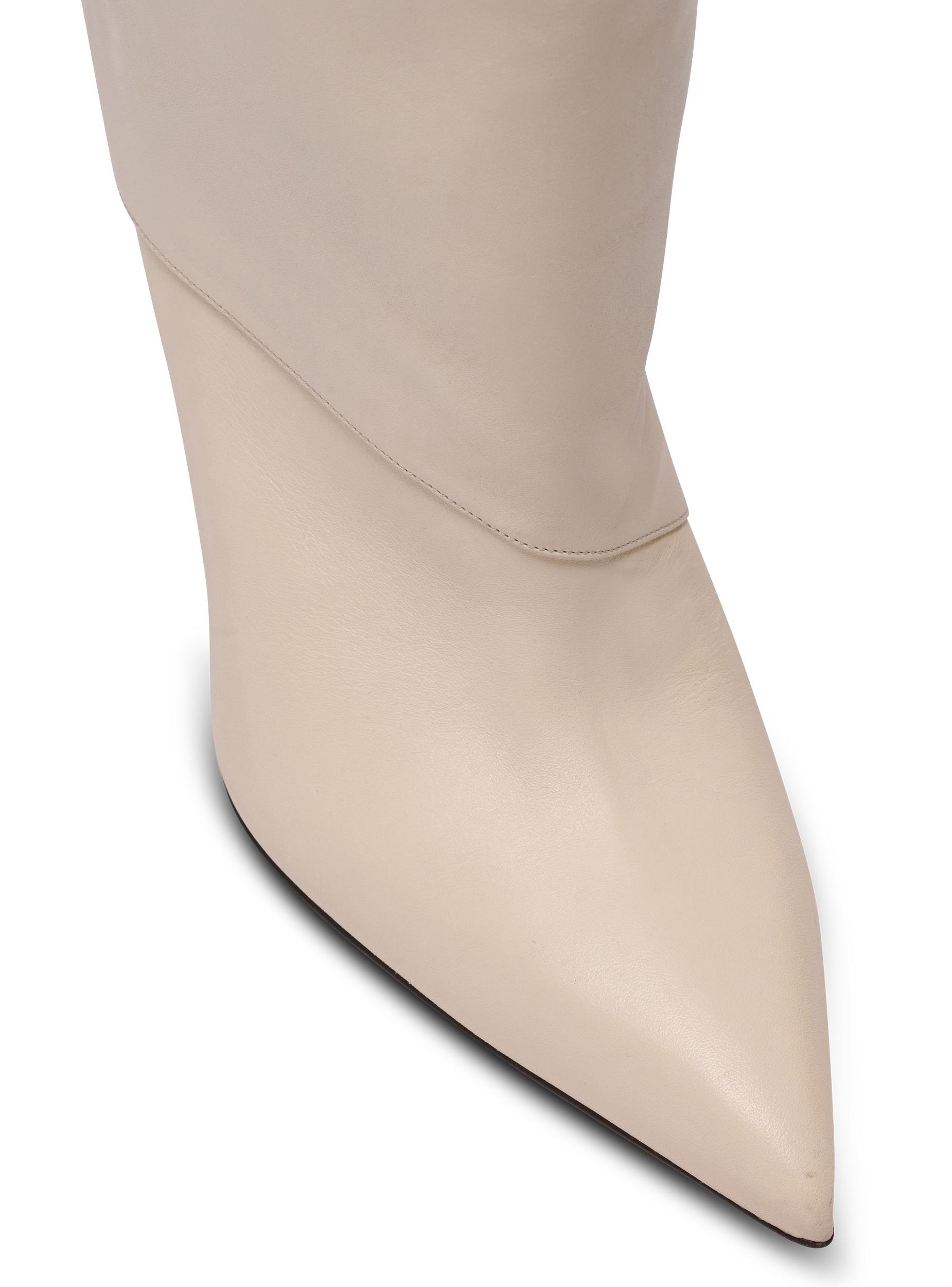 Twist heeled leather boots Product Image