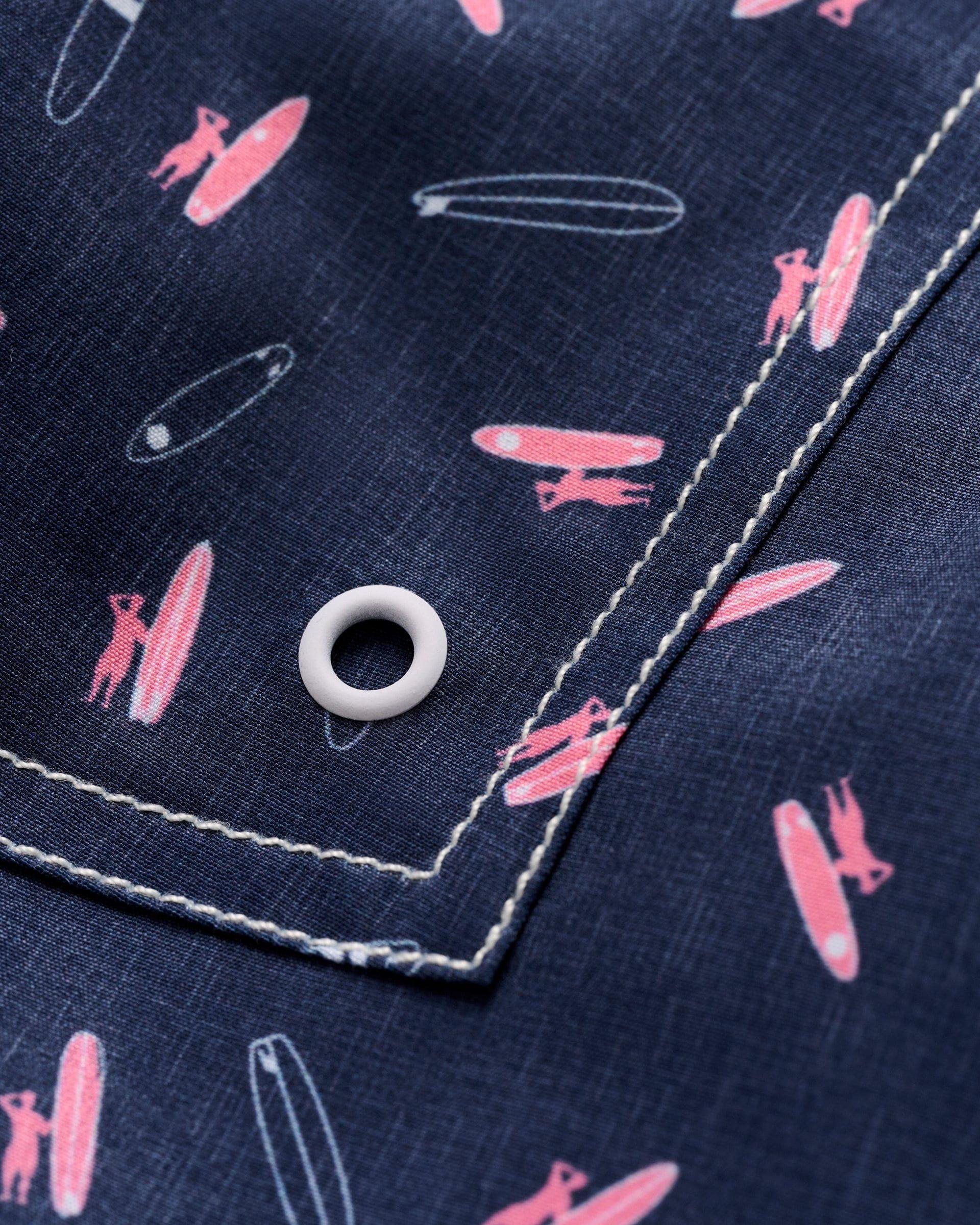 The Half Elastic 7" Surf Shorts Male Product Image