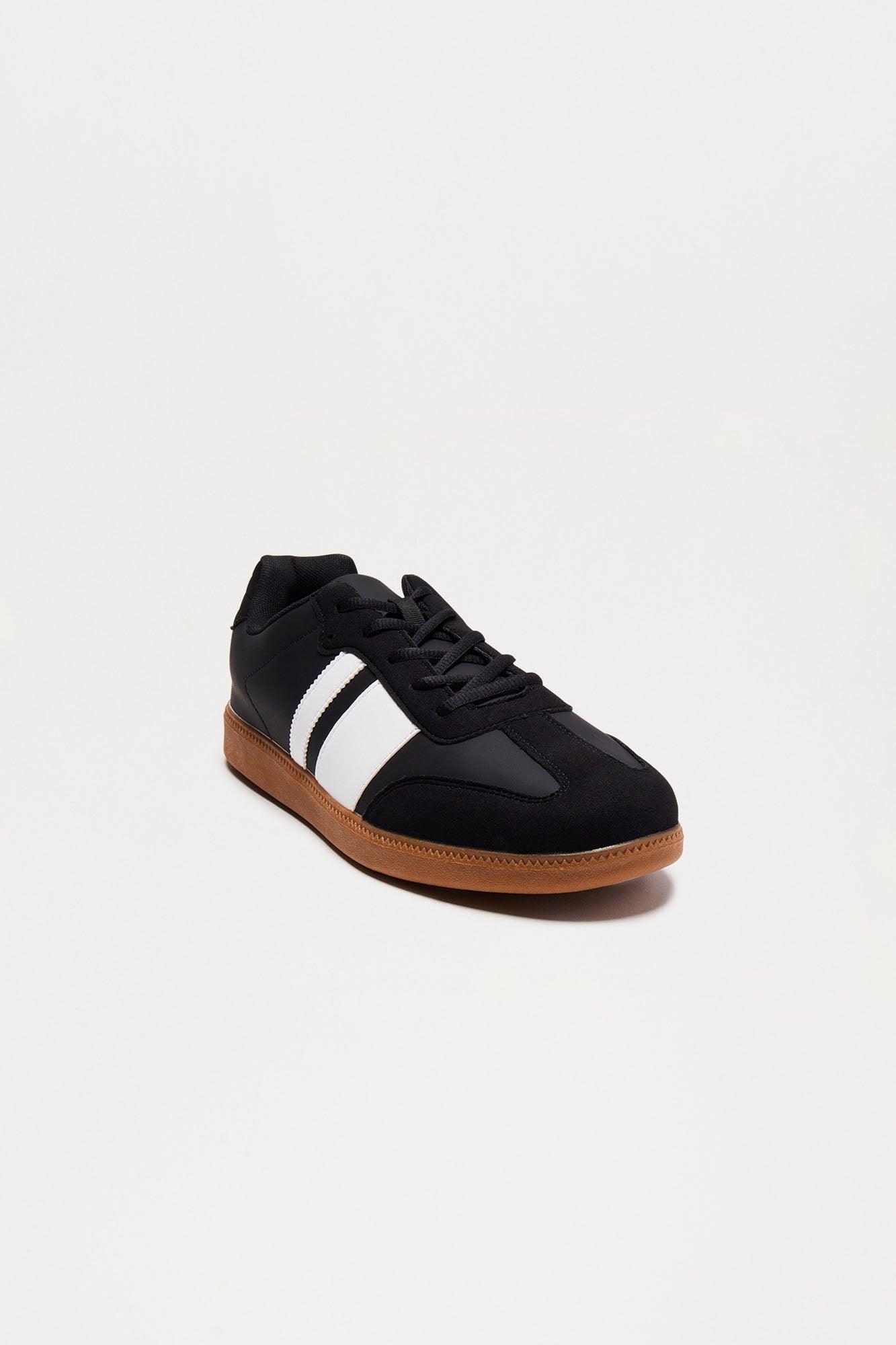 Retro Classic Sneaker - Black/White Product Image