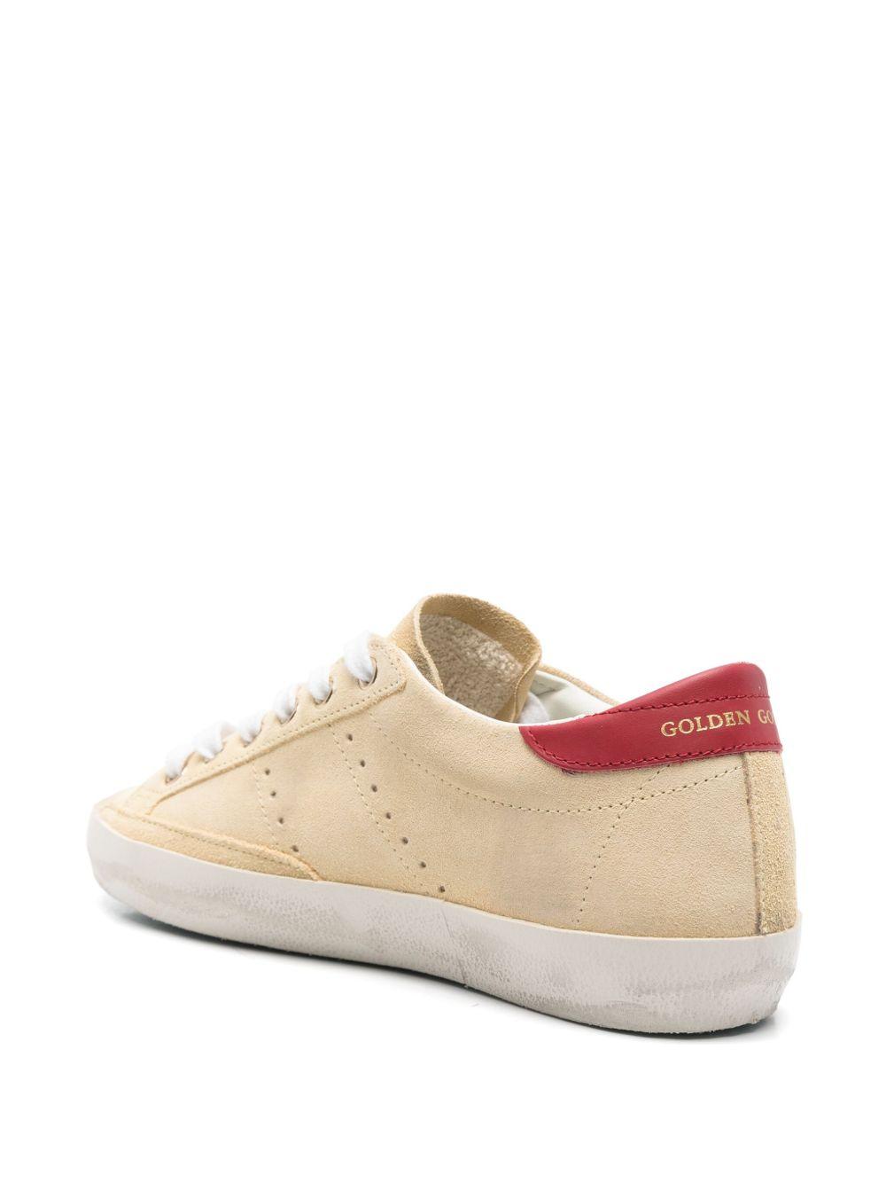 low-top sneakers Product Image