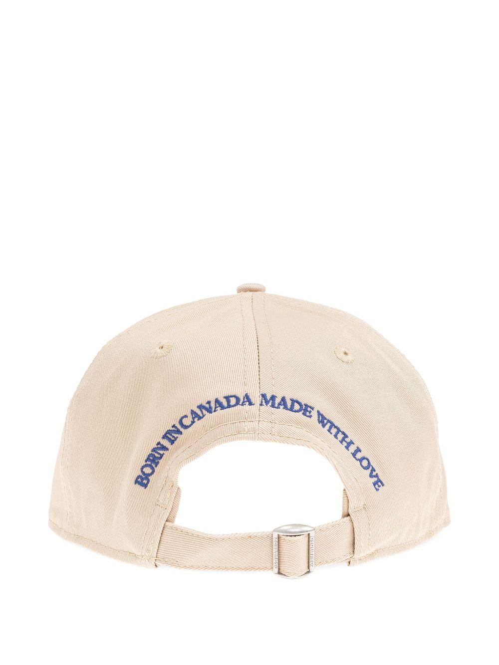 embroidered cap Product Image