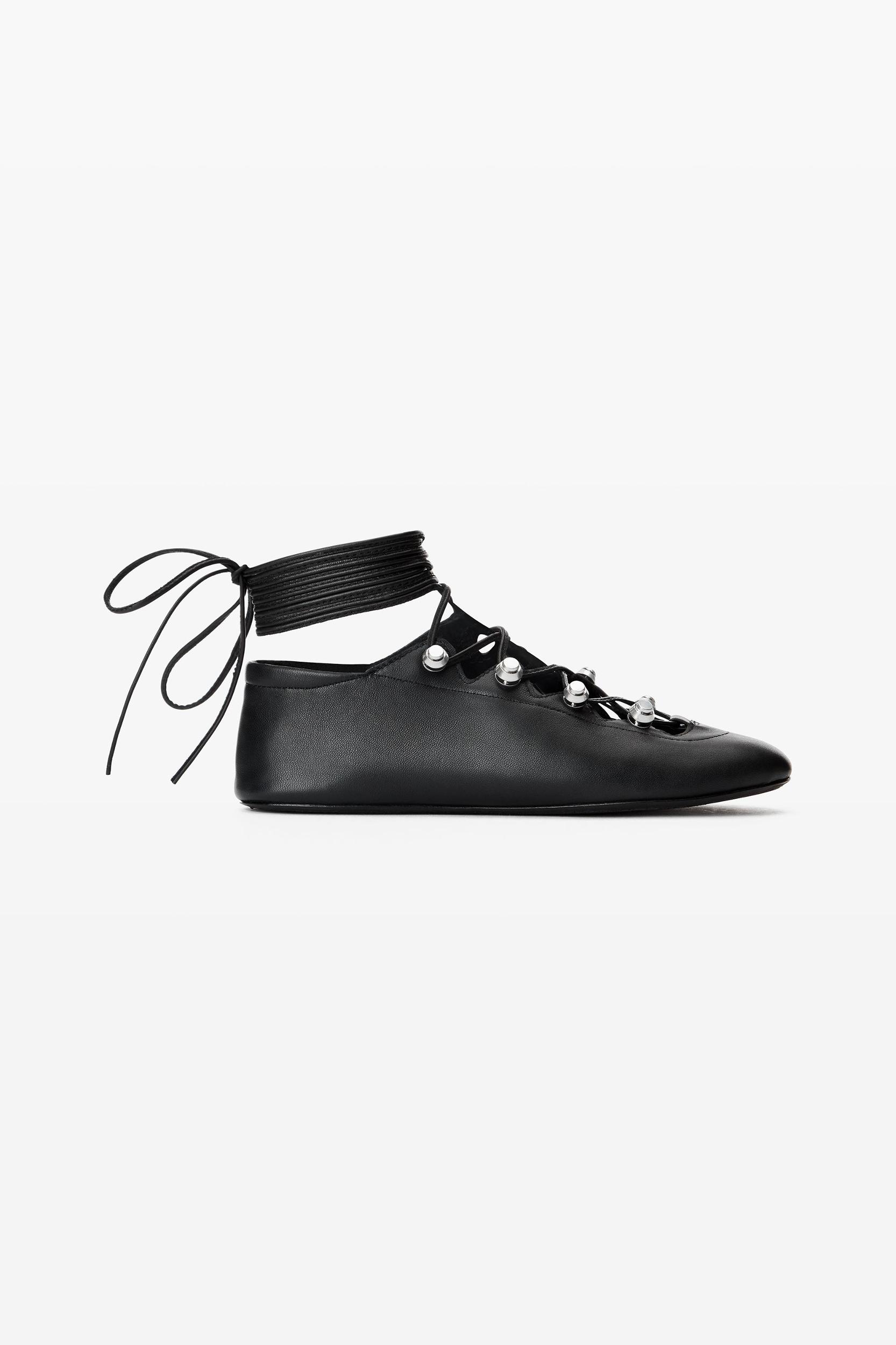 Vyolette Lace-up Flat In Leather Product Image