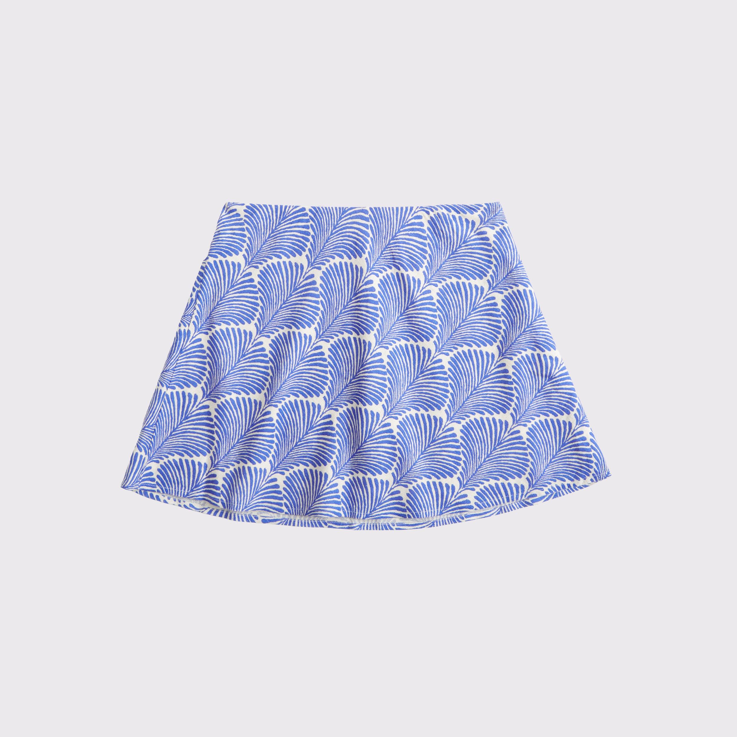 The A&F Sienna Linen-Blend Mini Skort Product Image