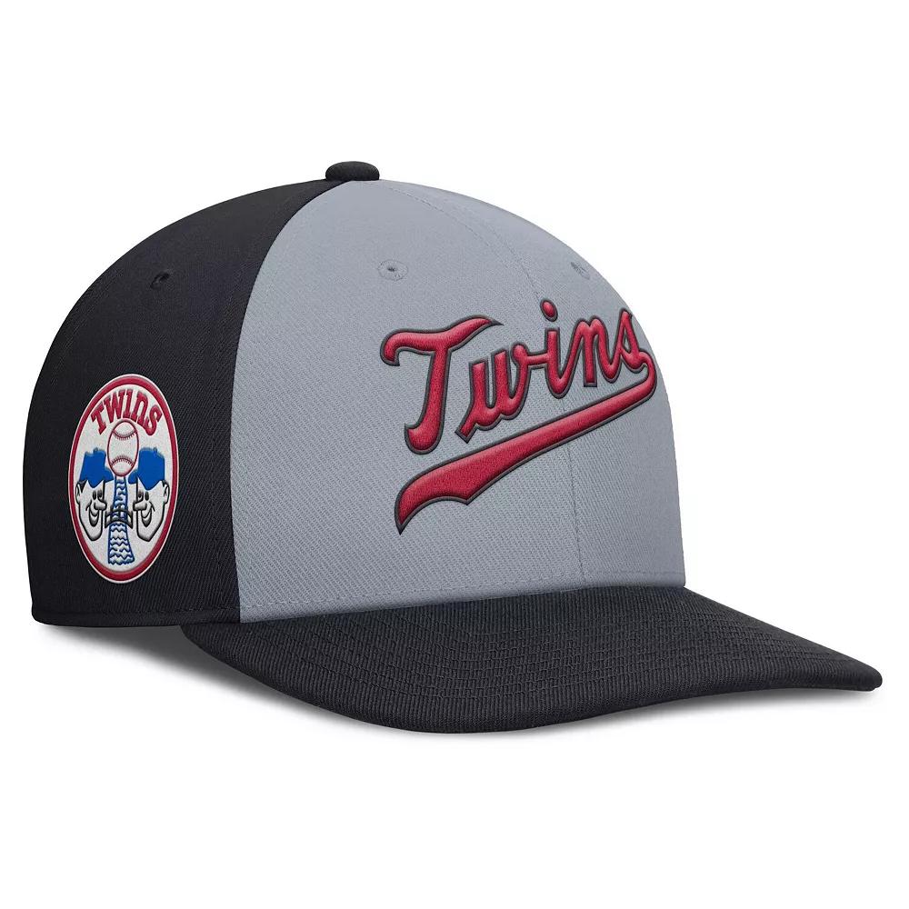 Mens Nike Gray/Navy Minnesota Twins Pro Performance Snapback Hat Product Image
