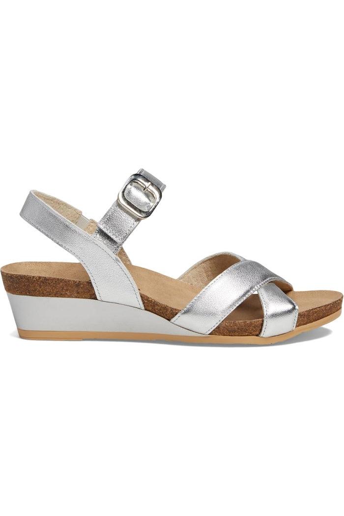 NAOT THRONE Product Image