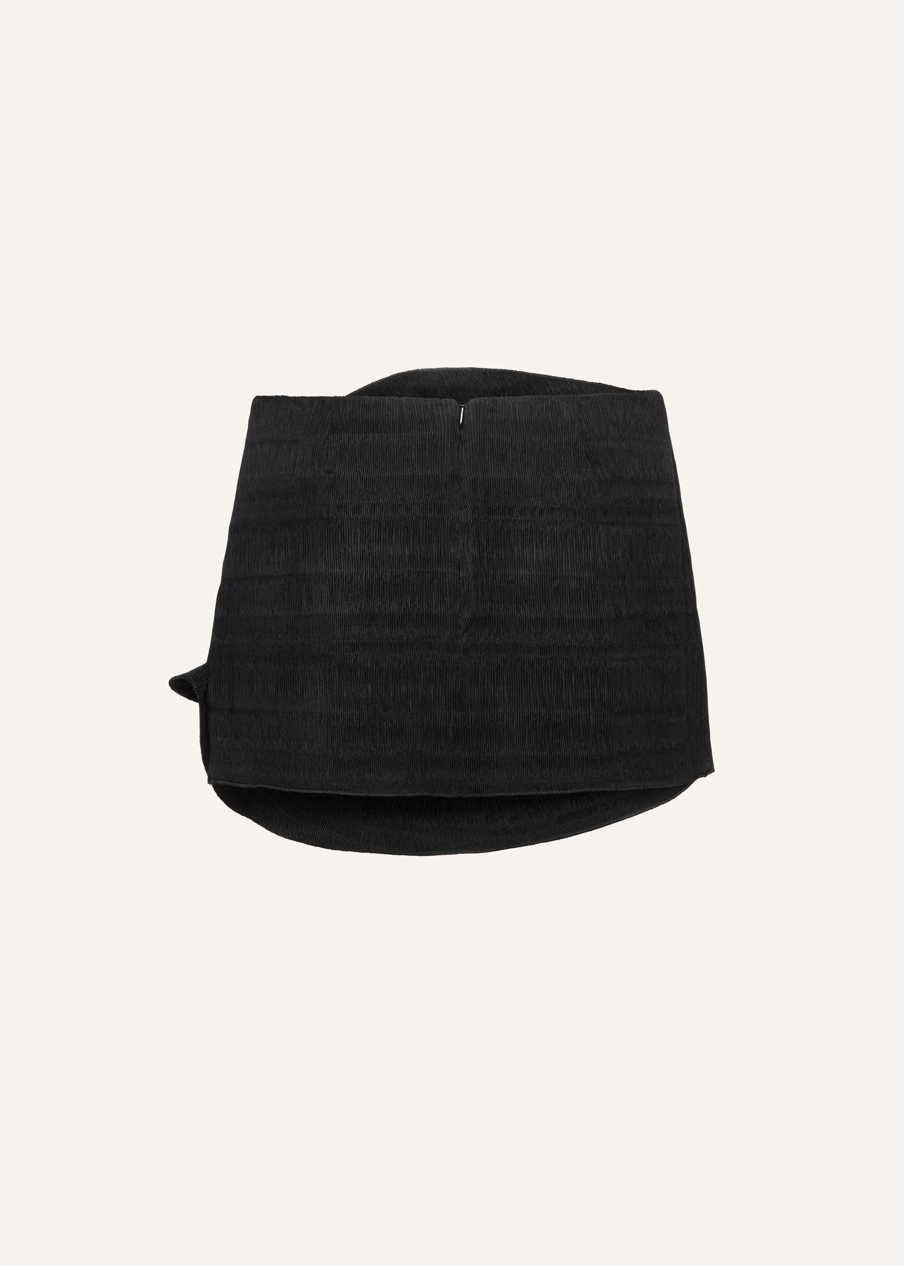 Flower detail mini skirt in black Product Image