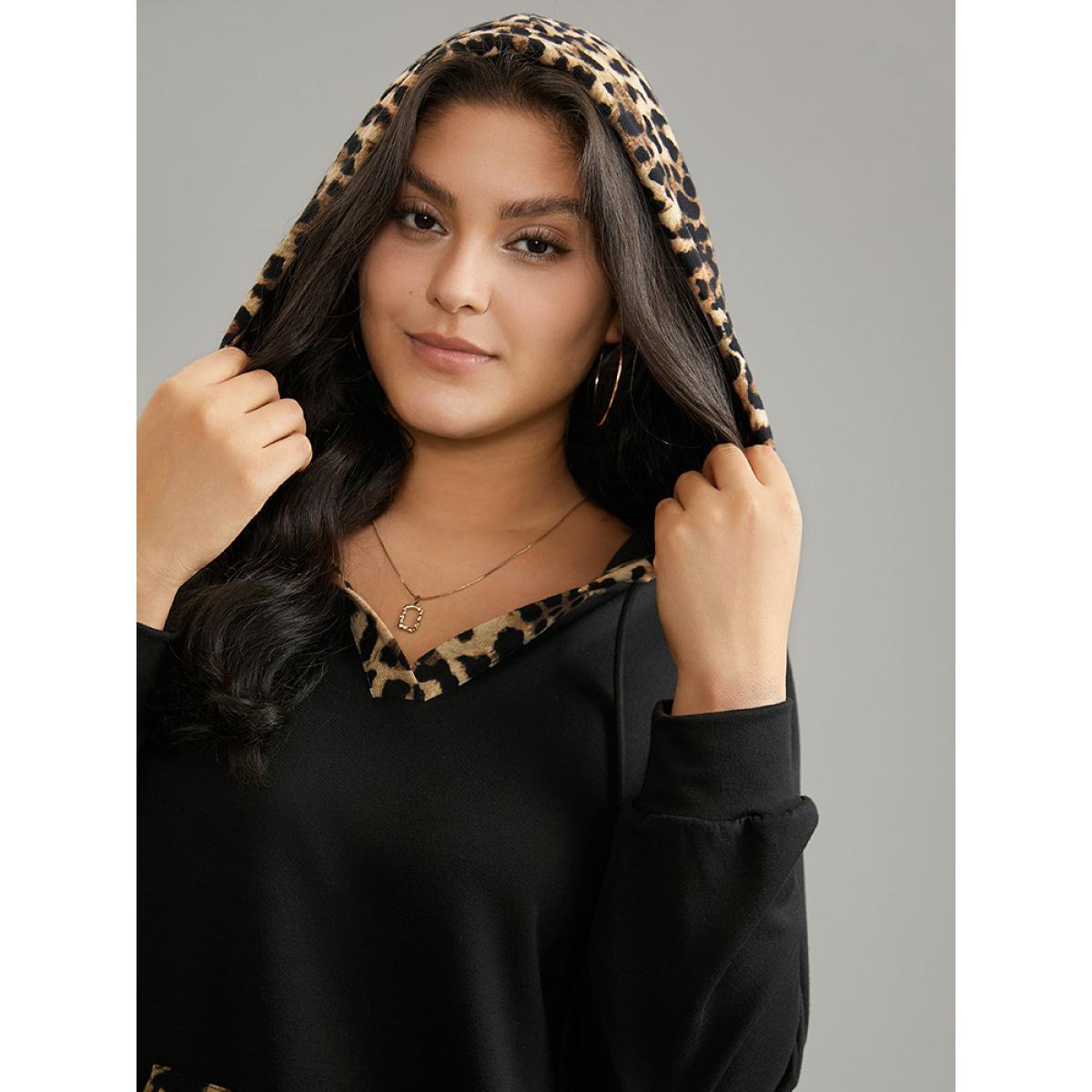 Plus Size Leopard Patchwork Kangaroo Pocket Hooded Sweatshirt Women Black Casual Contrast Hooded Dailywear Sweatshirts BloomChic 10/M Product Image