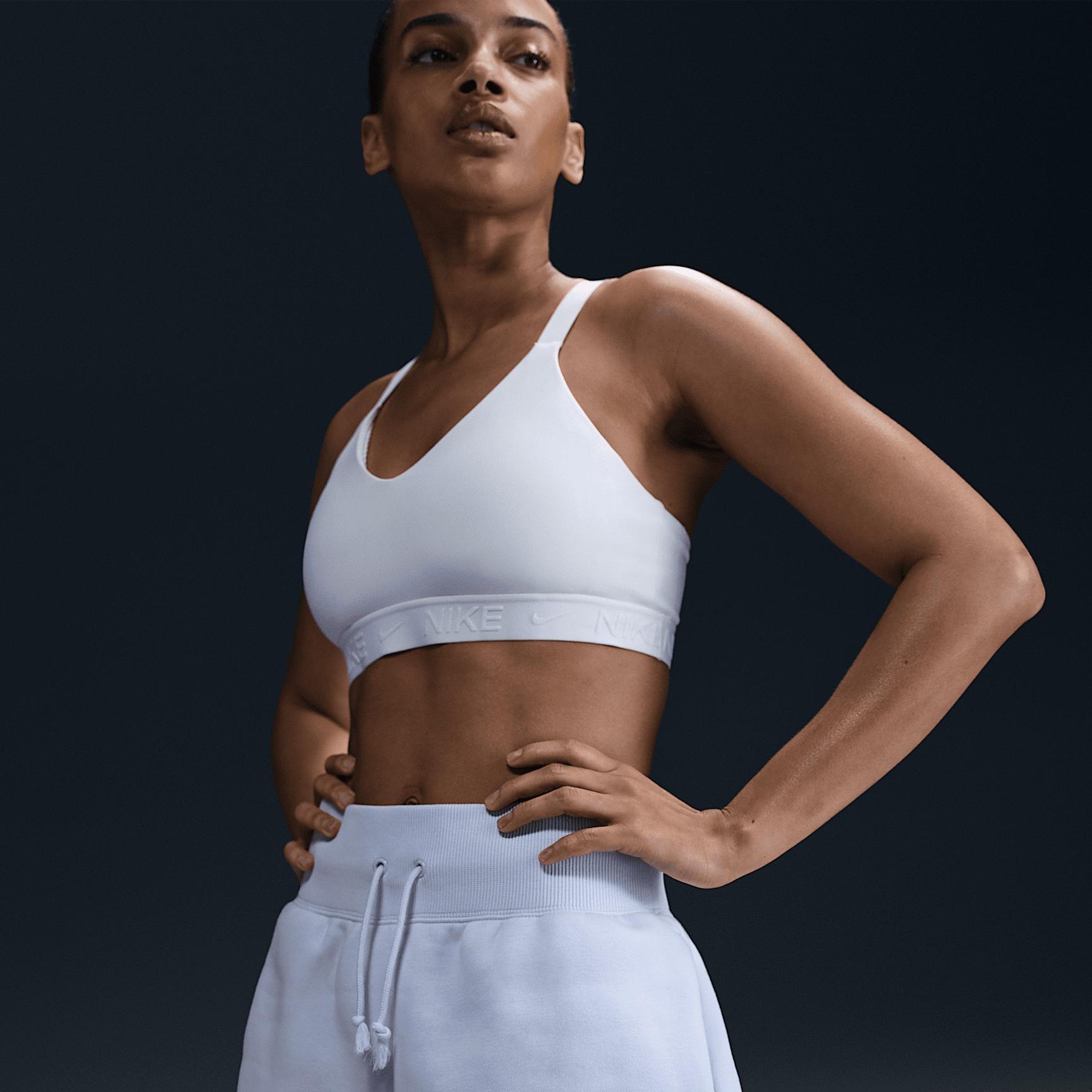 NikeCourt Phoenix Fleece Women's High-Waisted Loose Shorts Product Image