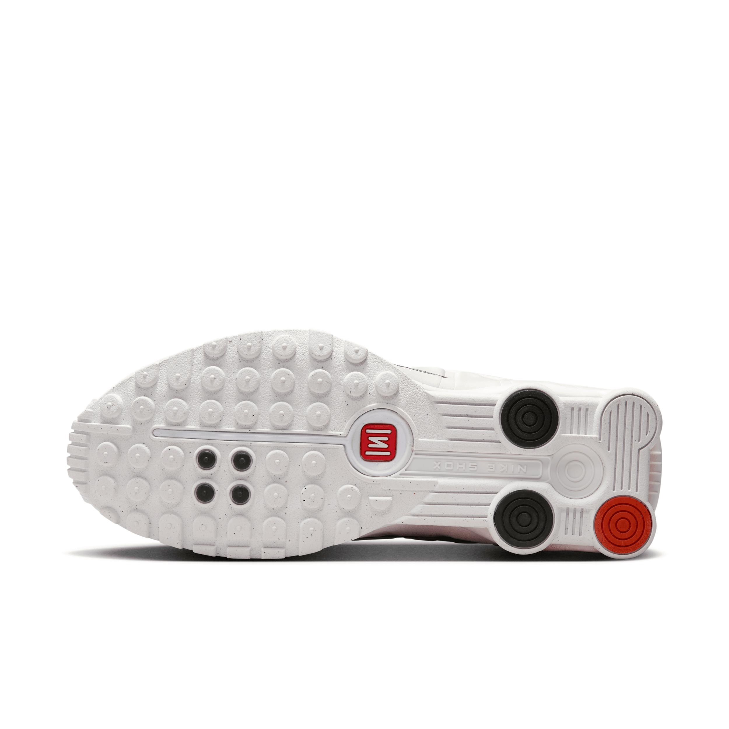 Nike Women's Shox R4 Shoes Product Image