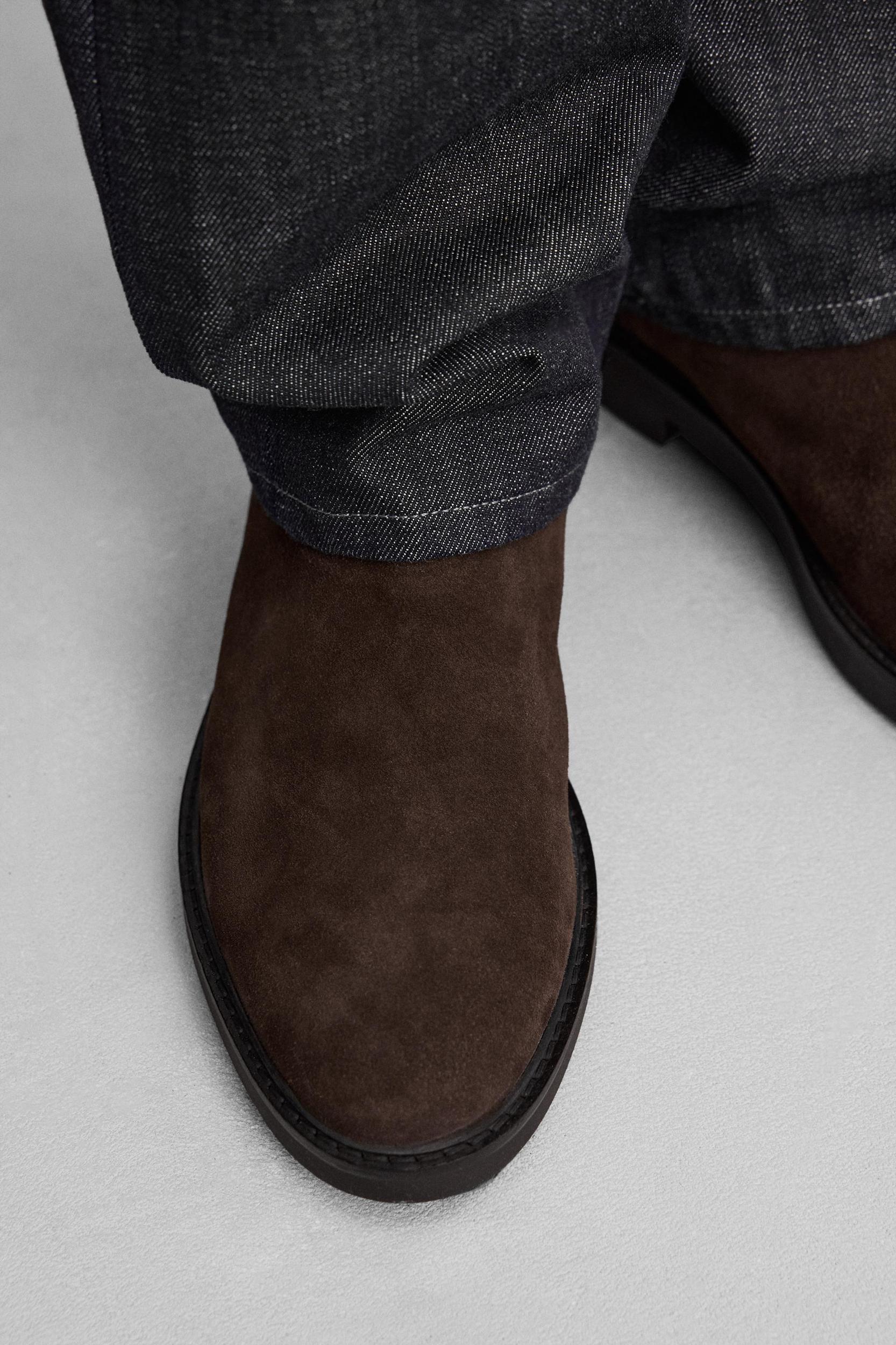 LEATHER CHELSEA BOOTS Product Image
