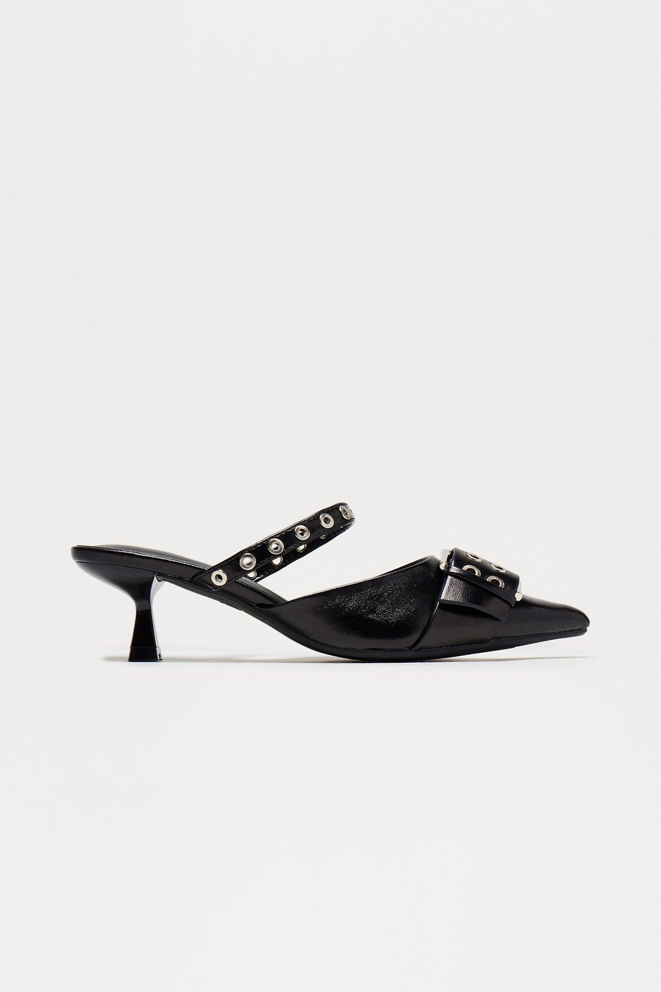 Bale Hardware Kitten Heel Pumps - Black Product Image