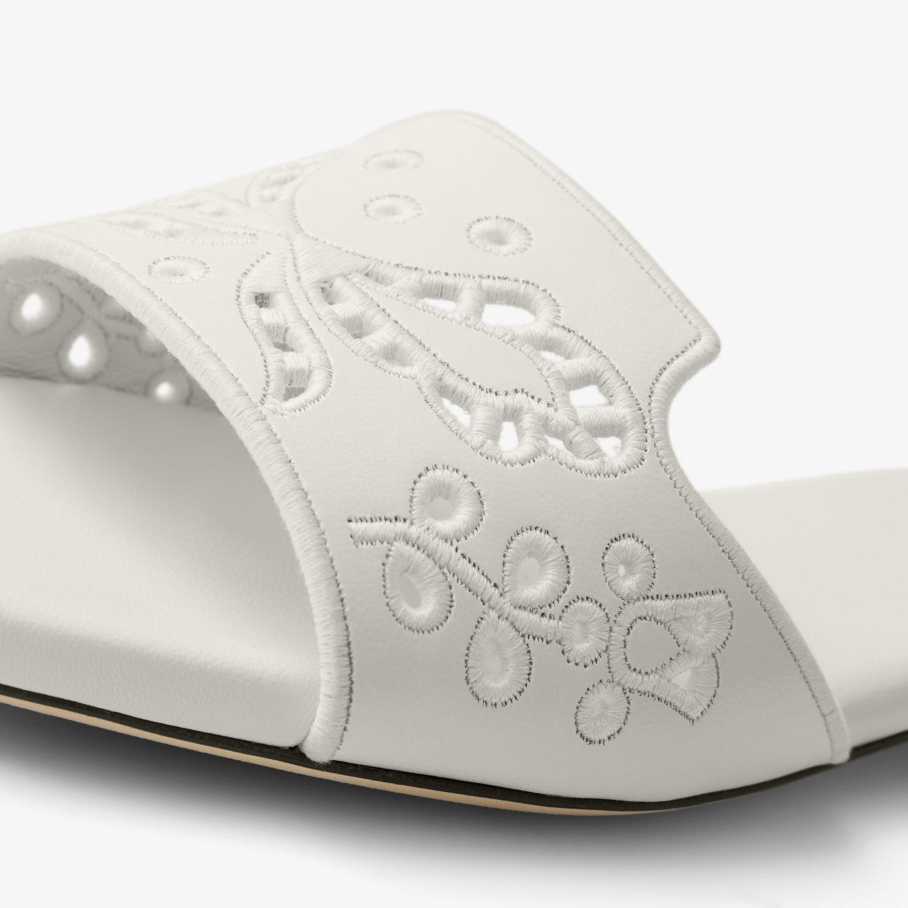 Ariane Flat Product Image