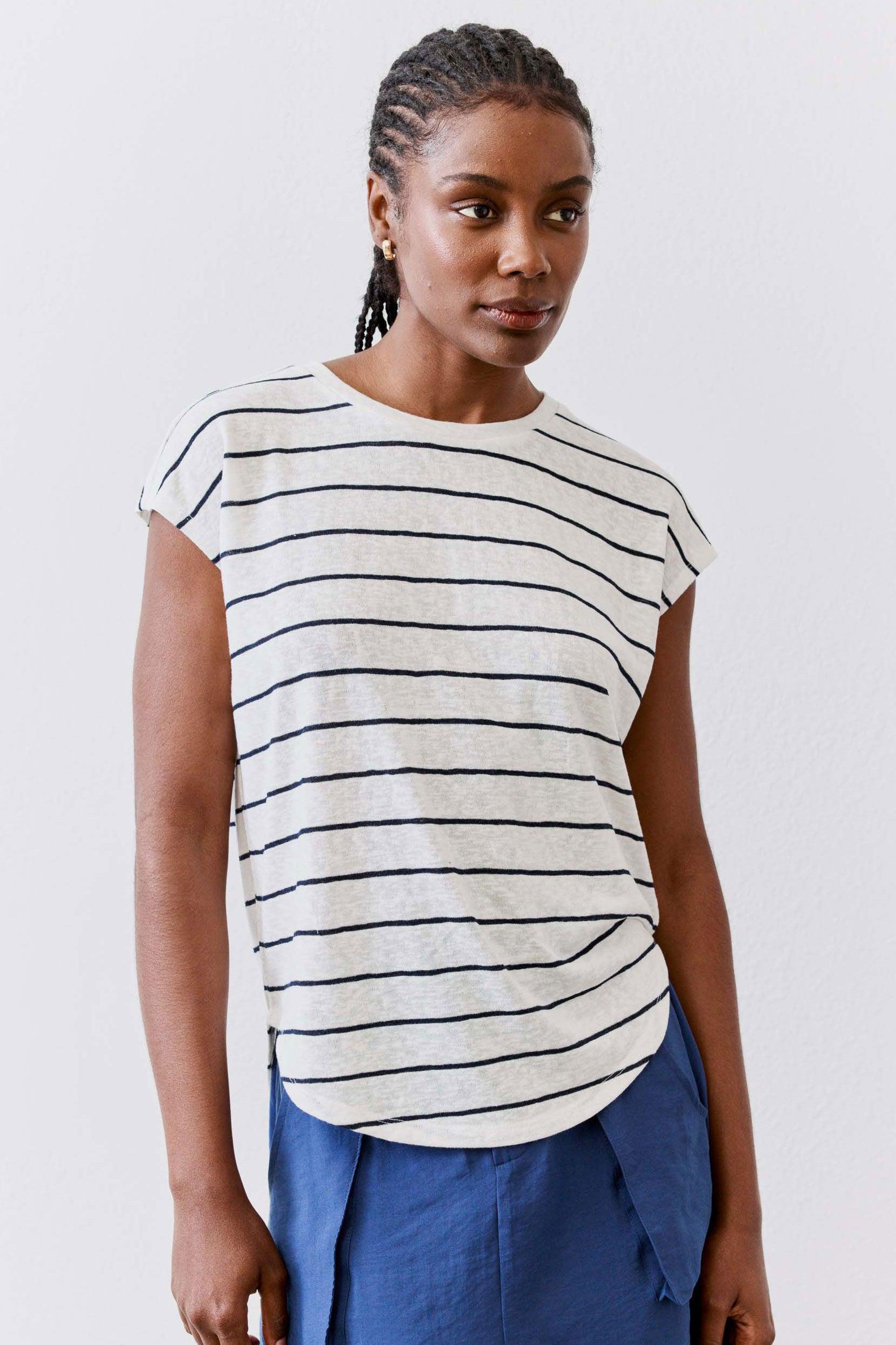 The Tuck-In Tee Product Image