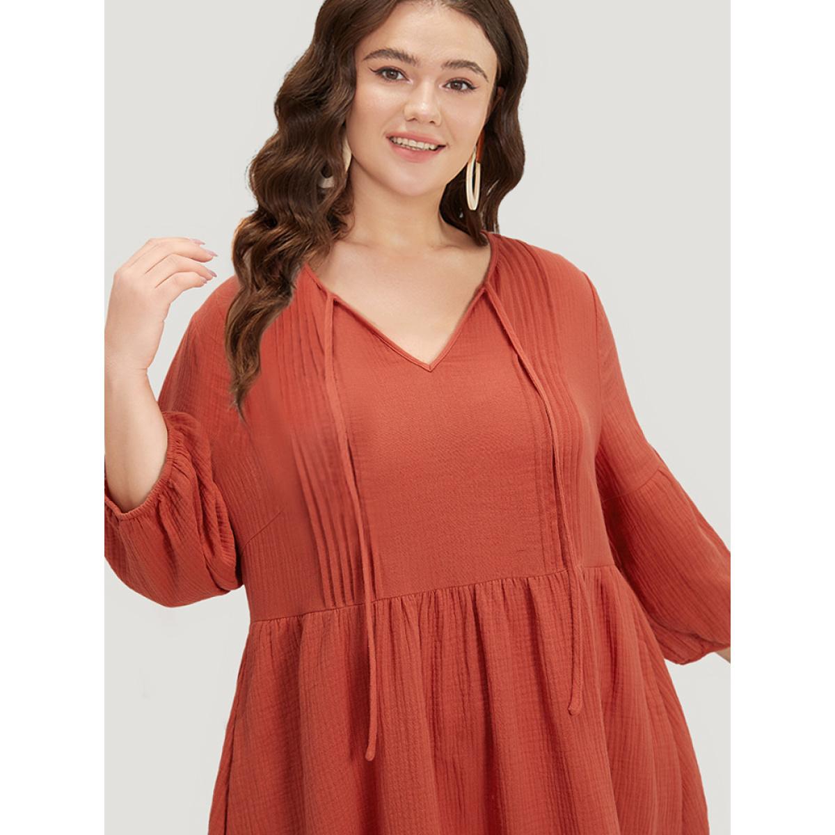 Plus Size Plain Pocket Pleated Ties Elastic Cuffs Dress Coral Women Vacation Elastic cuffs V-neck Elbow-length sleeve Curvy Midi Dress BloomChic 22-24/3X Product Image