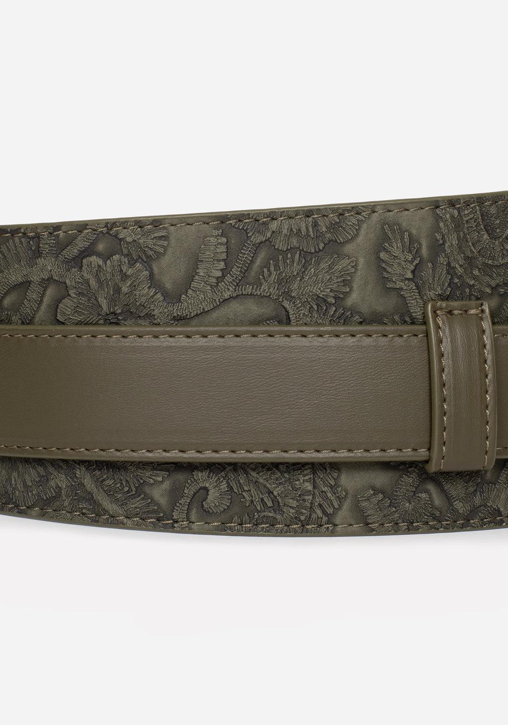 Cypress Paisley Debossed Buckled Waist Belt Product Image
