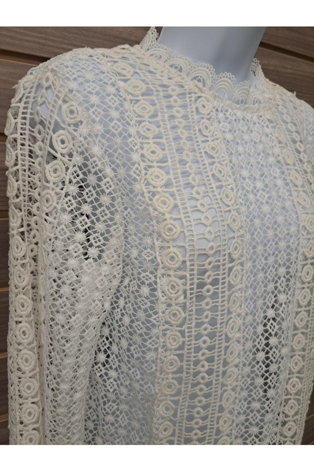 All over see thru lace 1 button back Product Image