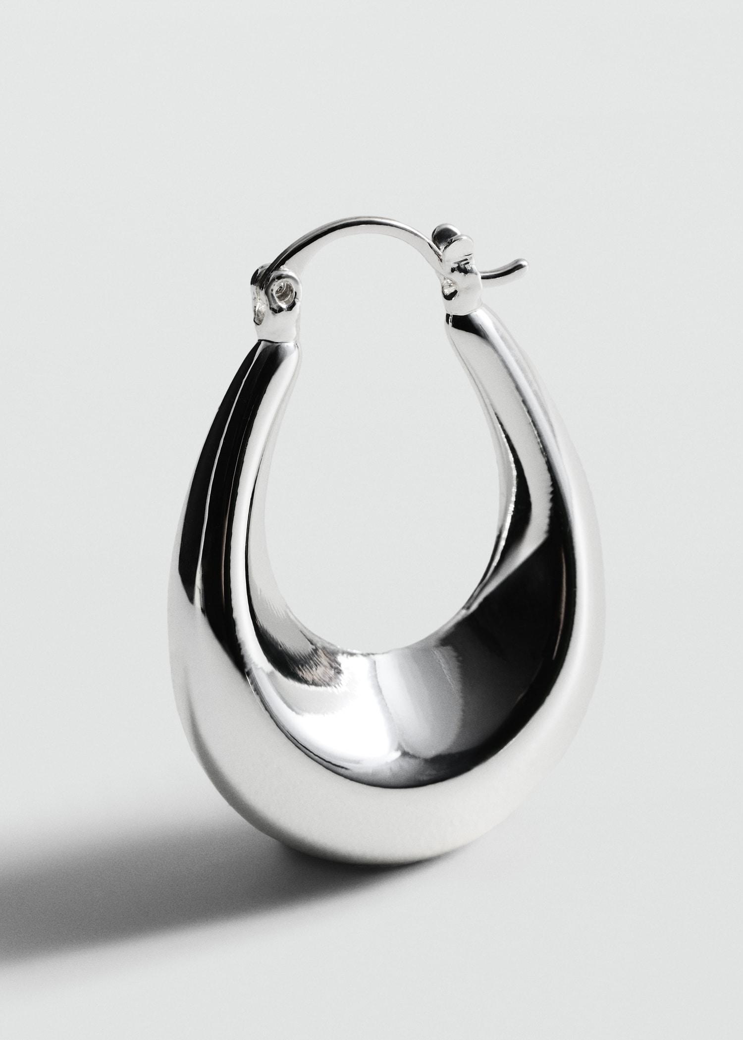 Oval hoop earrings - Women | MANGO USA Product Image