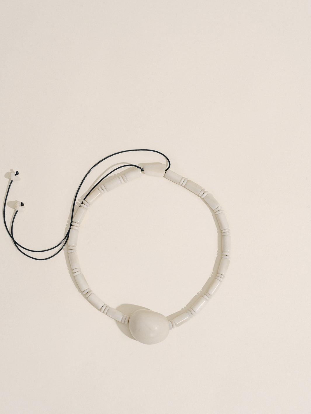 The Pendant Necklace in Black Product Image