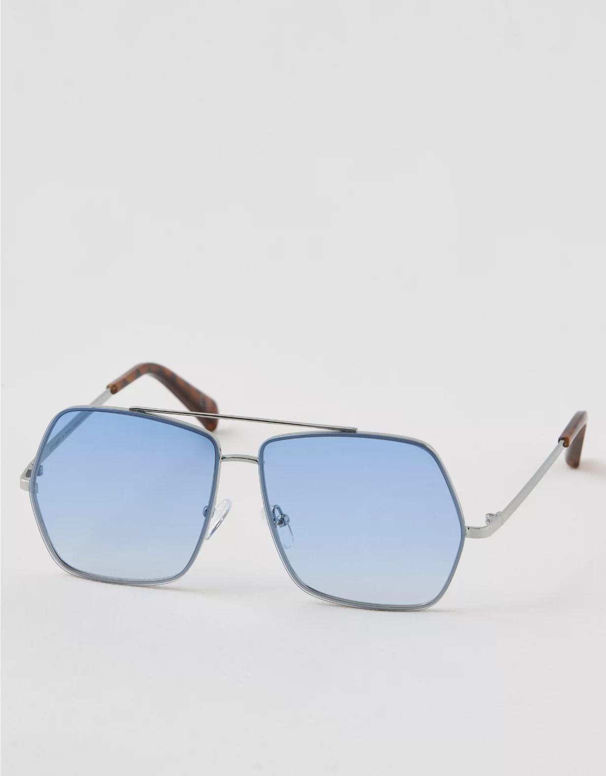 Aerie Oversized Vacay Mode Sunglasses Product Image