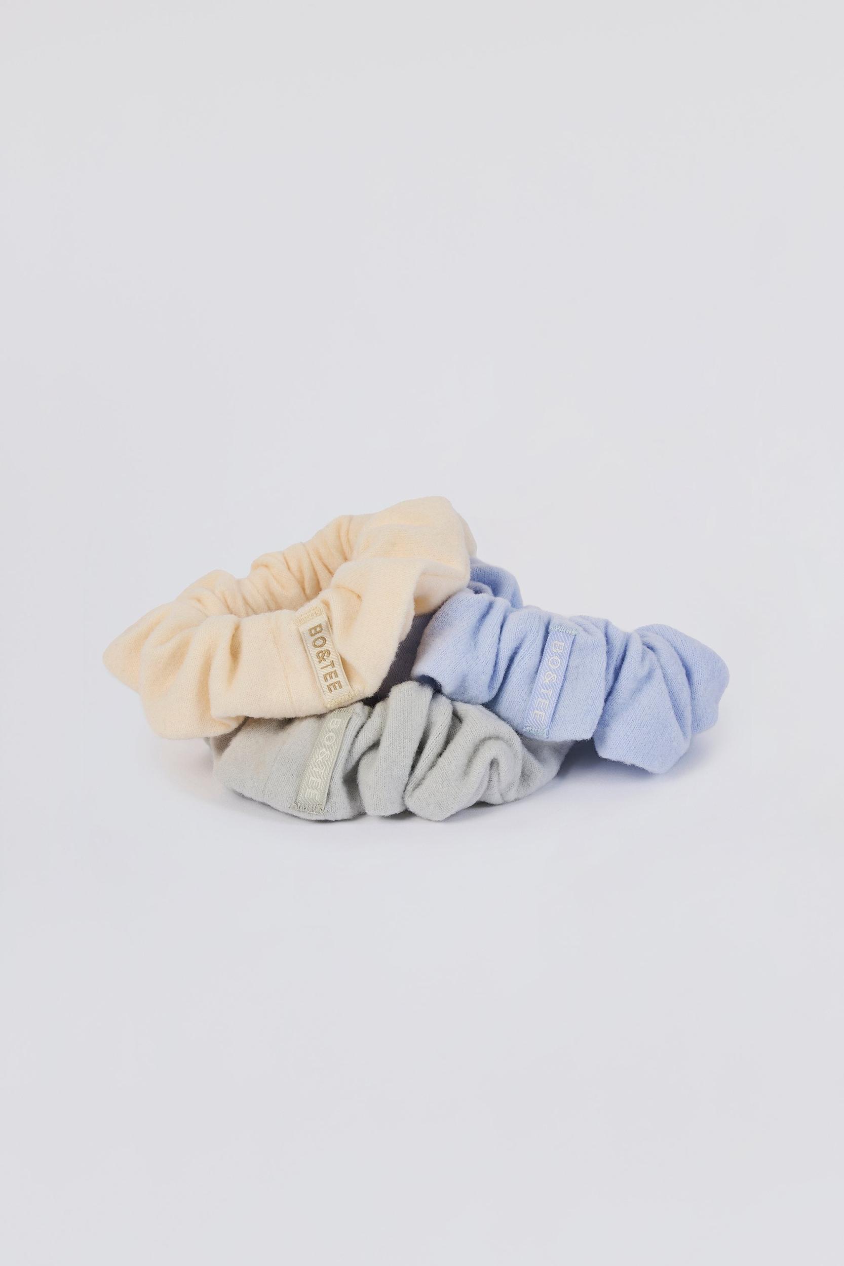 Pack of 3 Oversized Scrunchies in Multi Female Product Image
