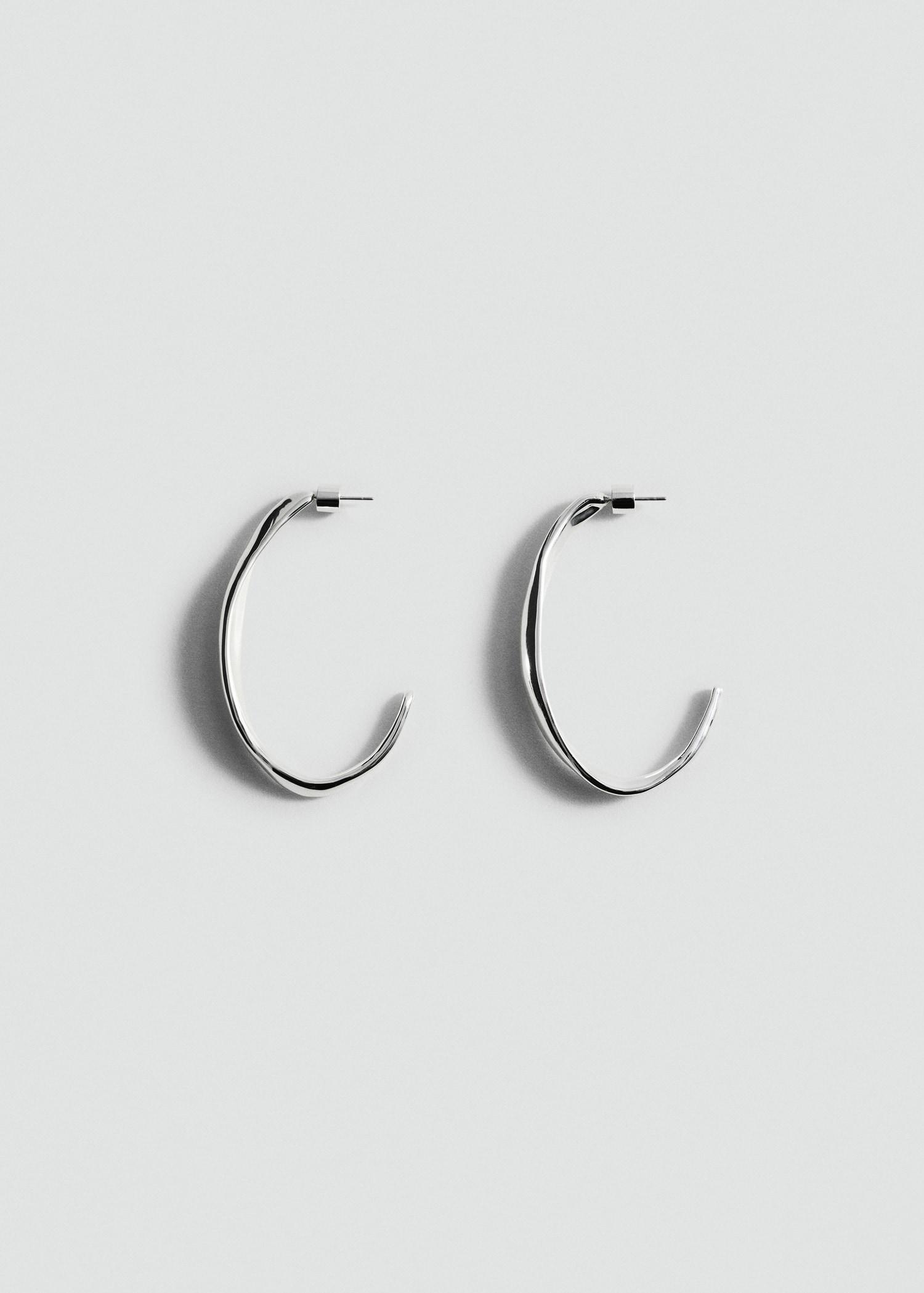 Twisted hoop earrings - Women | MANGO USA Product Image