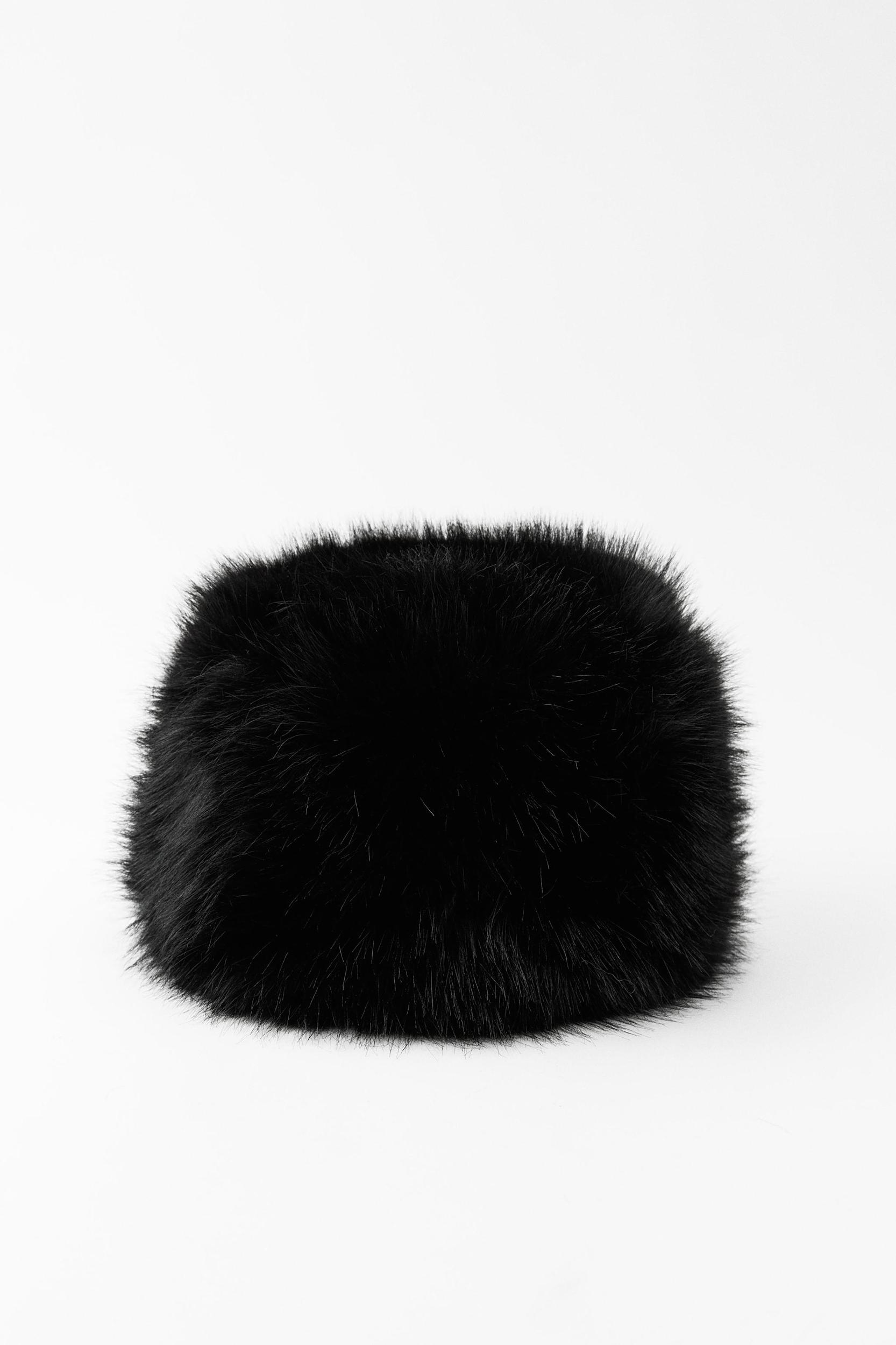 FAUX FUR CAP Product Image