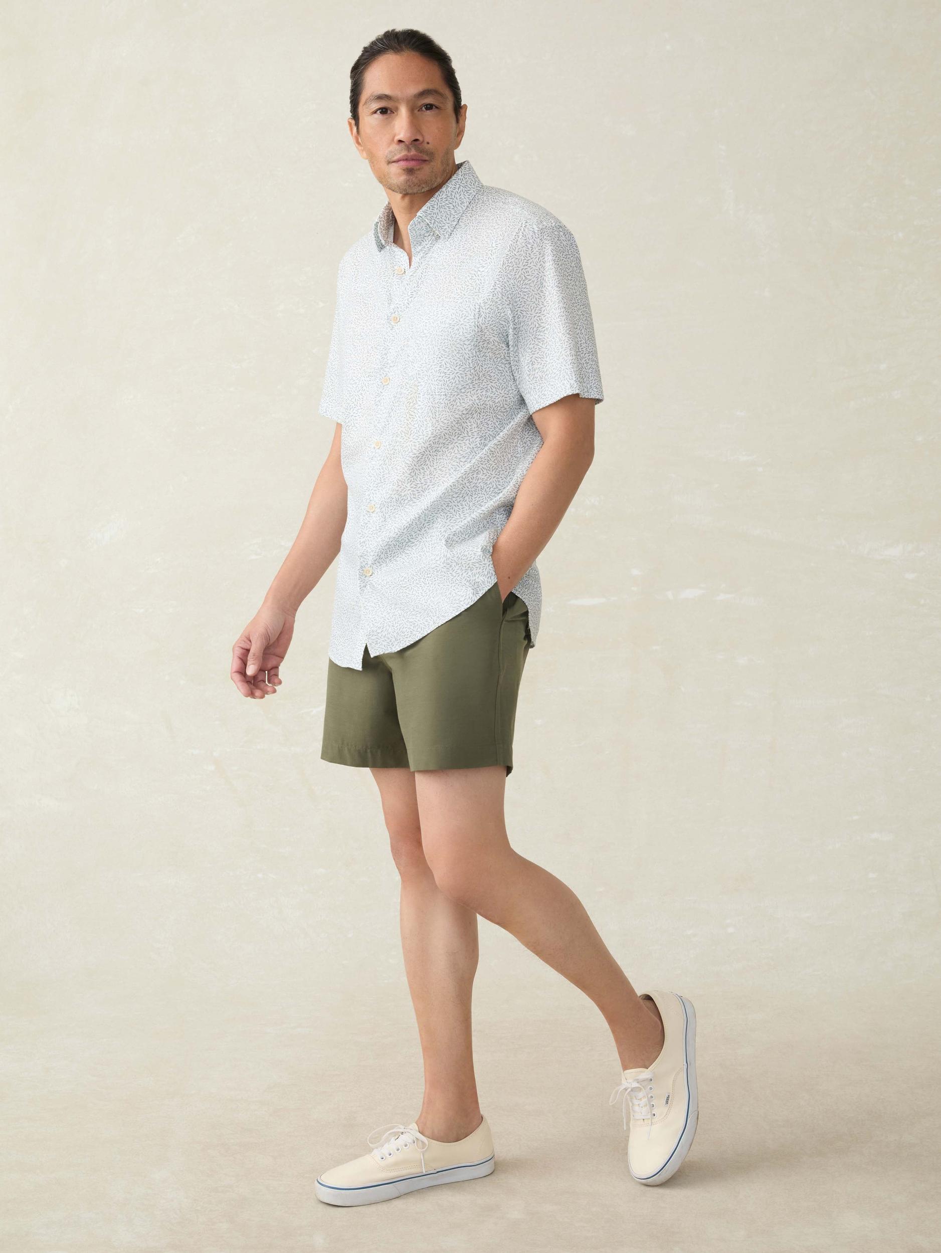 Short-Sleeve Movement™ Monterey Shirt - Sage Grove Foliage Male Product Image