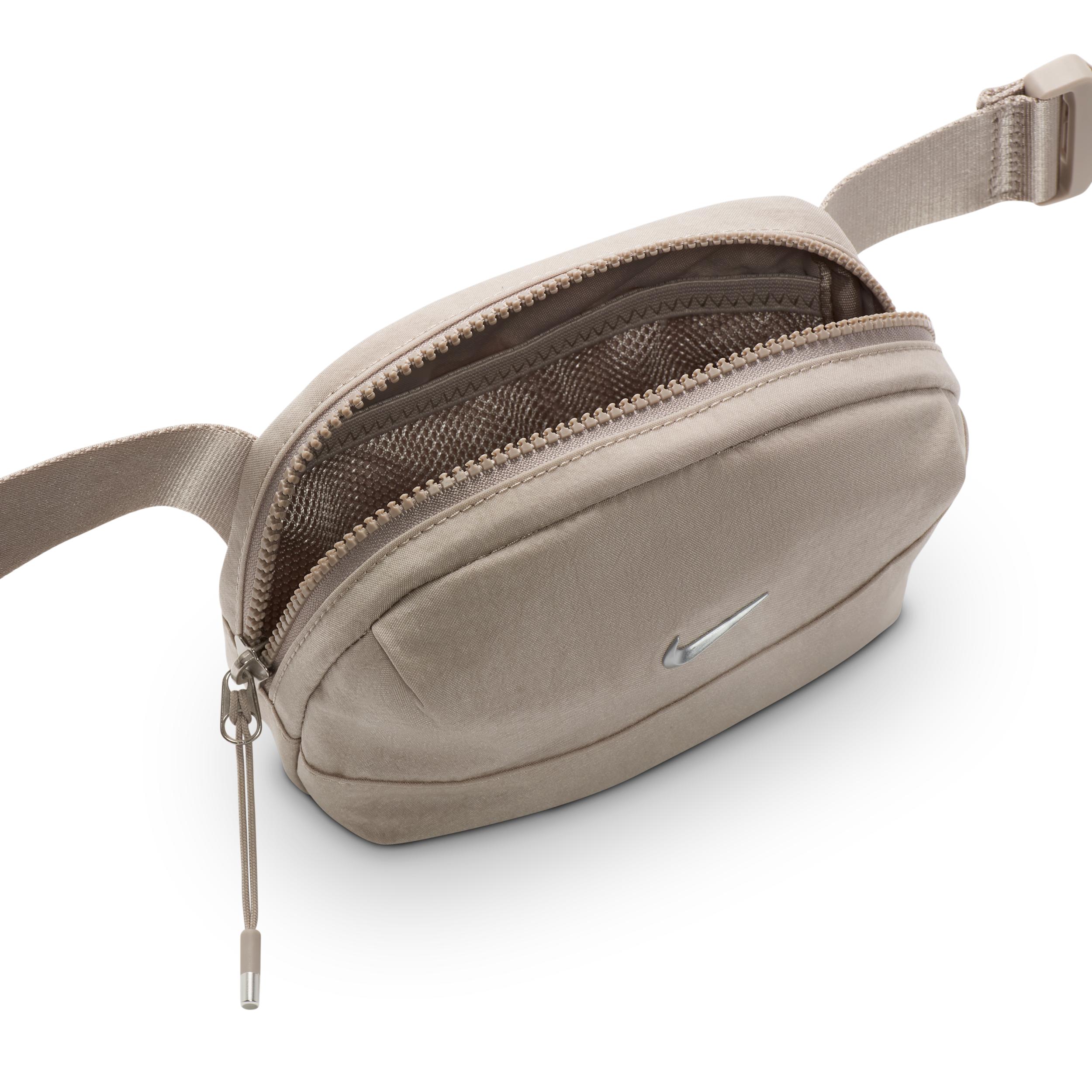 Nike Unisex Aura Crossbody Bag (2L) | HM6120-006 Product Image