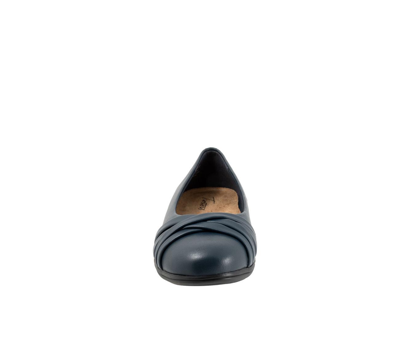 Women's Trotters Daphne Flats Product Image