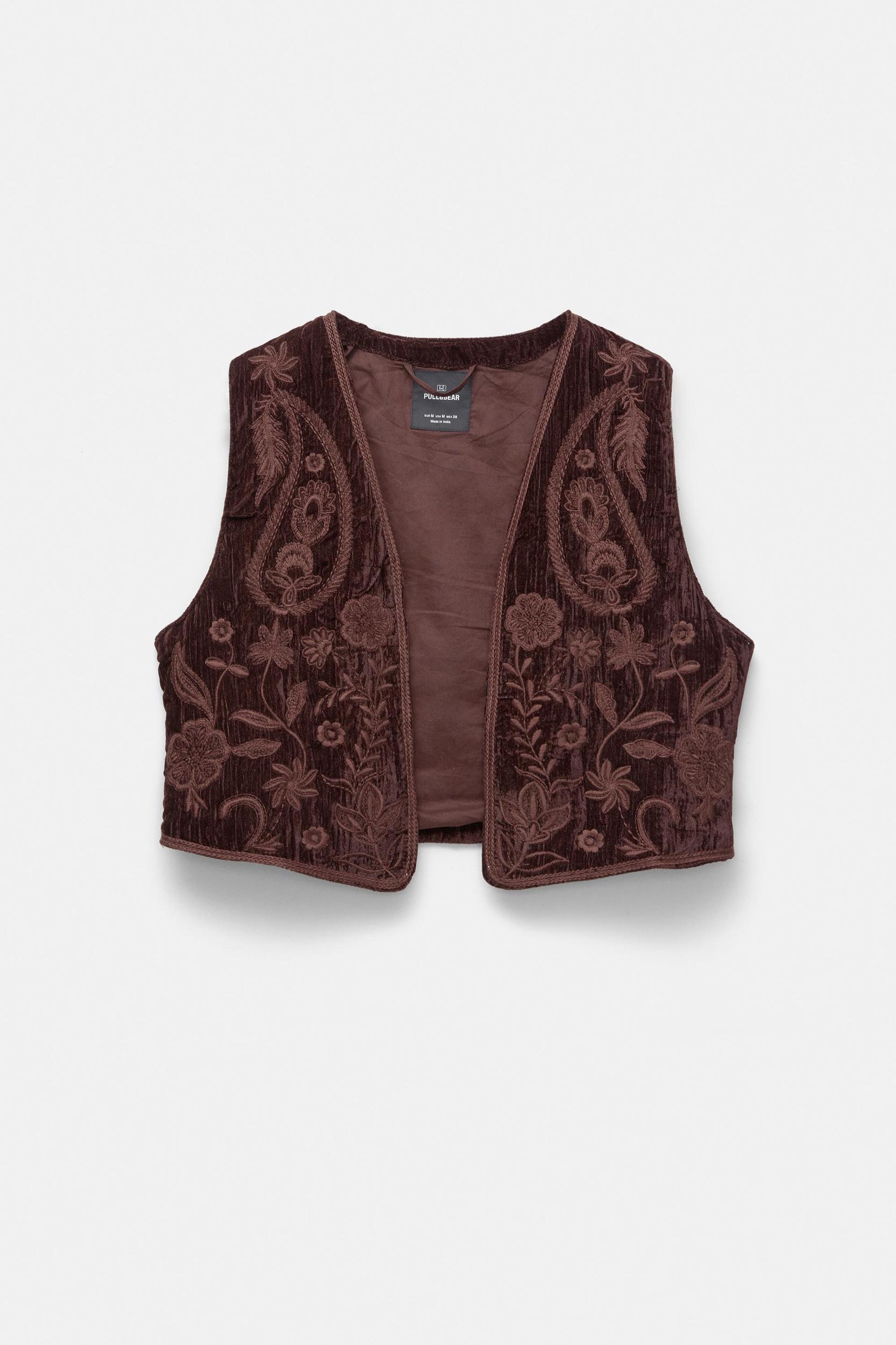 Embroidered velvet vest Product Image