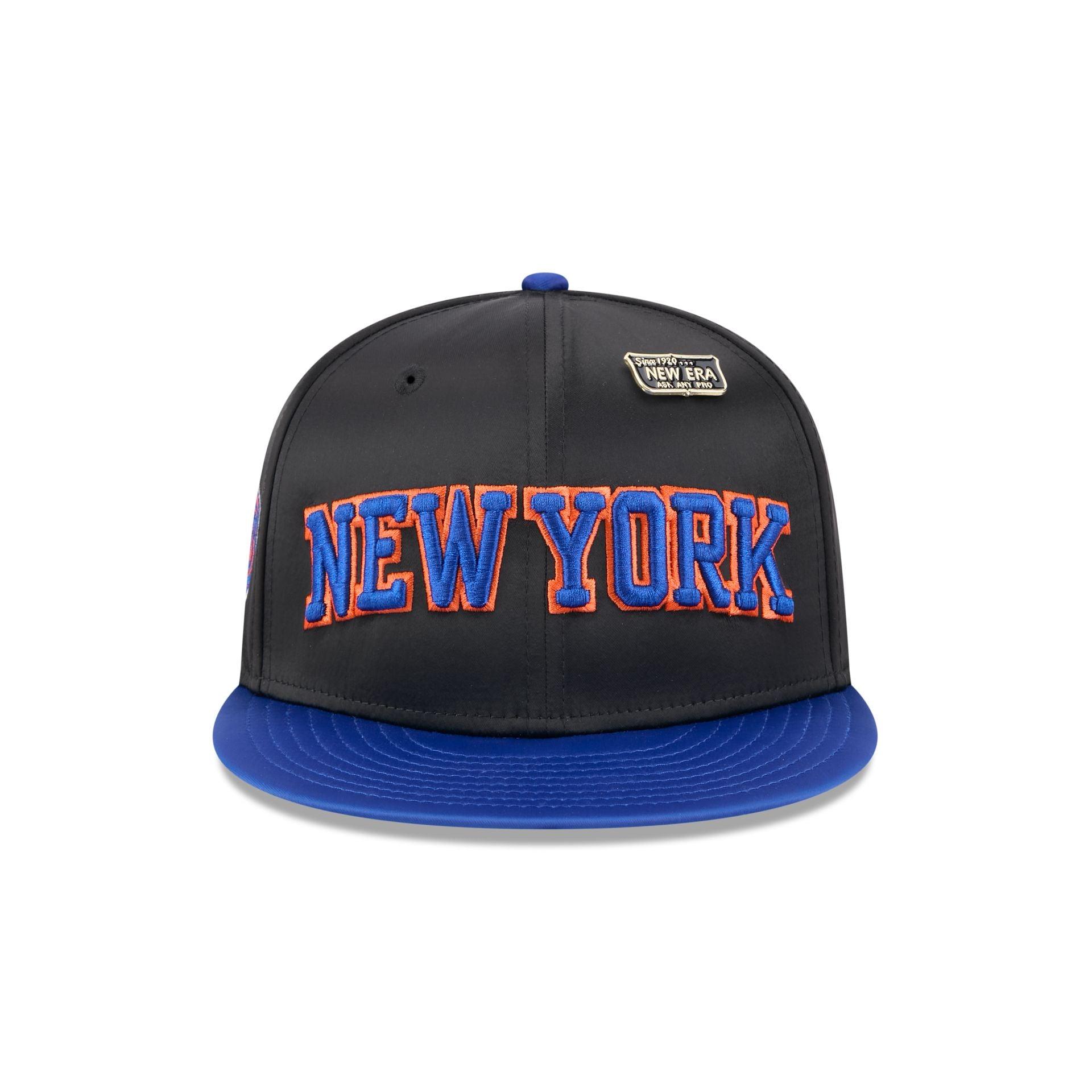 New York Knicks Satin Pin 9FIFTY Snapback Hat Male Product Image