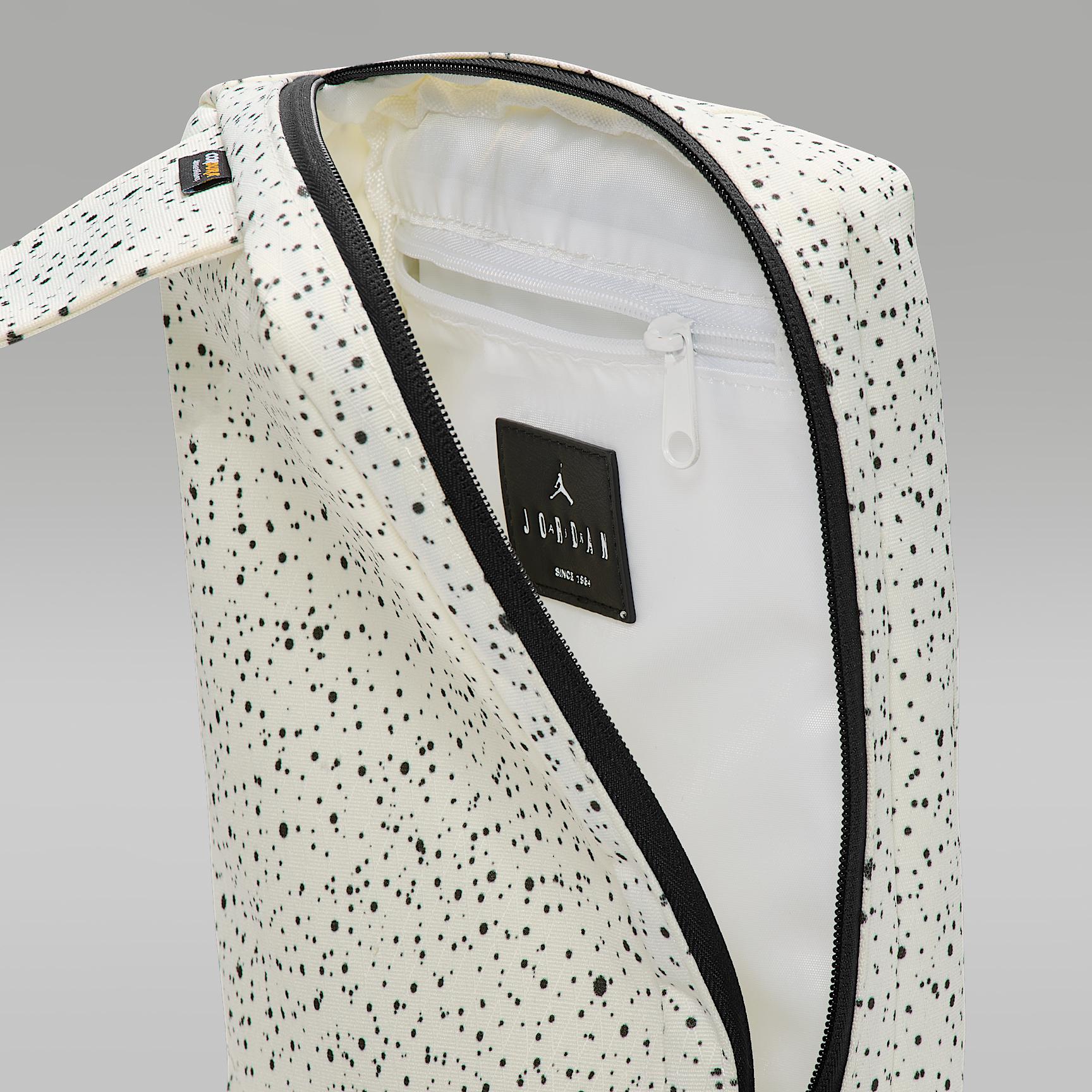 Jordan Collectors Crossbody Bag (3L) Product Image