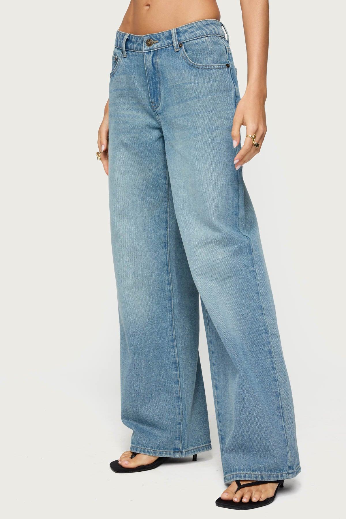 Raelynn Washed Low Rise Baggy Jeans Product Image