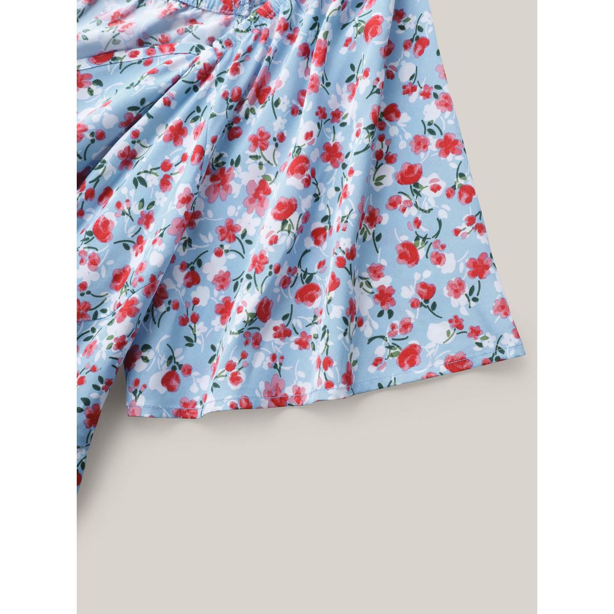 Plus Size LightBlue Floral Print Sweetheart Cinched-Waist Blouse Women Short sleeve Heart neckline Everyday-Elegant Blouses BloomChic 10/M Product Image