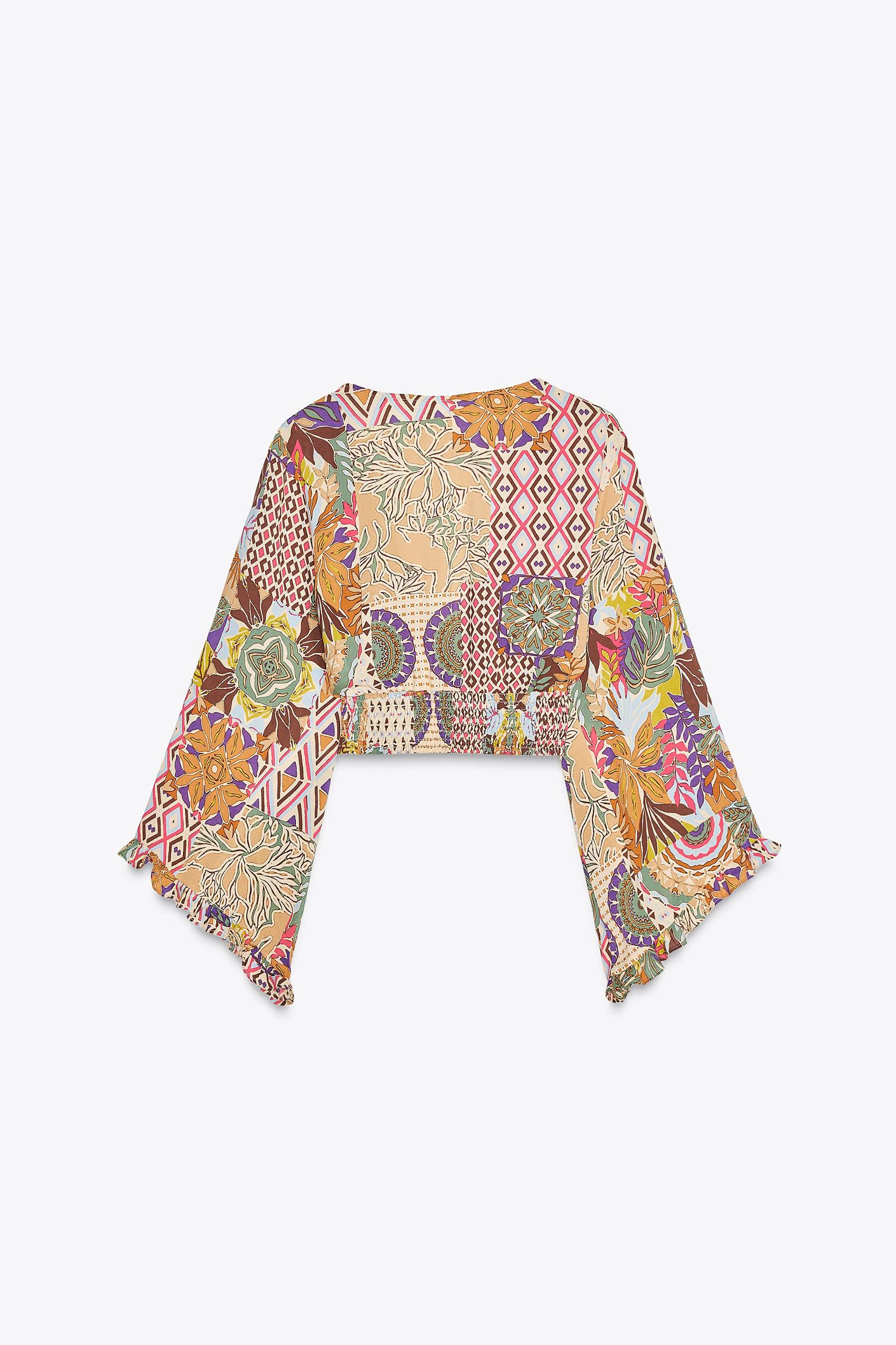 PRINTED CROP TOP Product Image