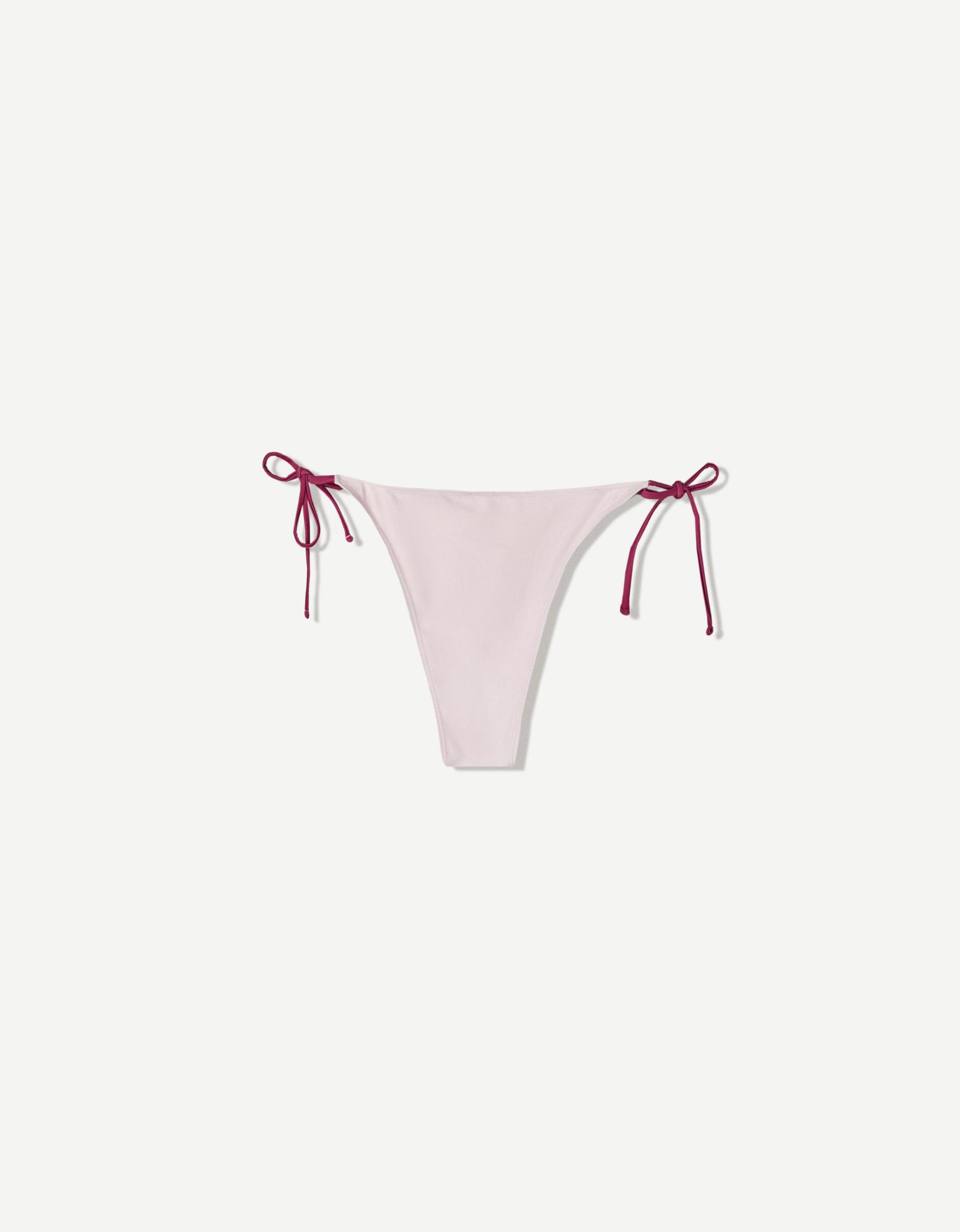 Floral bikini top Product Image