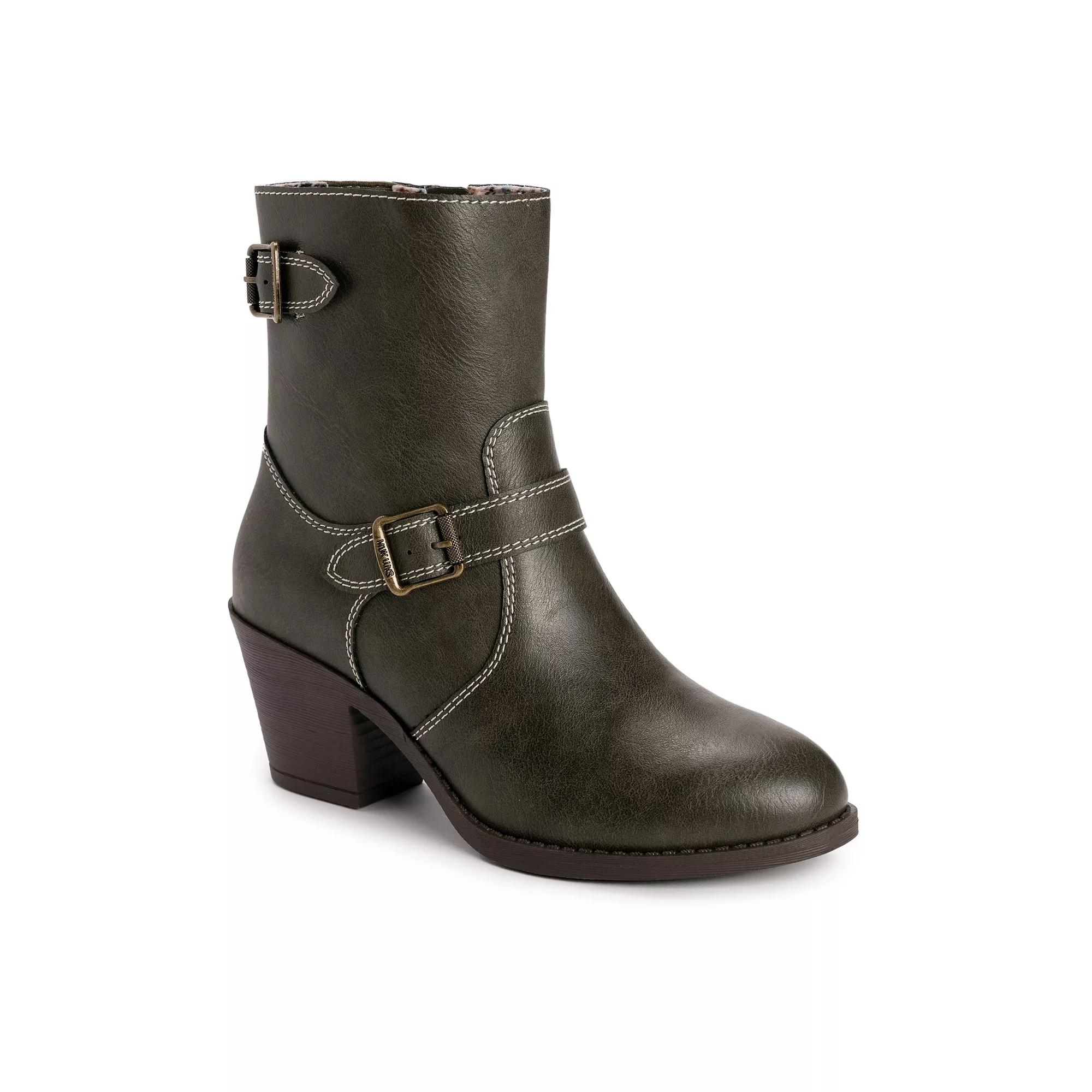 MUK LUKS Yellowstone Yeats Womens Ankle Boots Dark Green Product Image