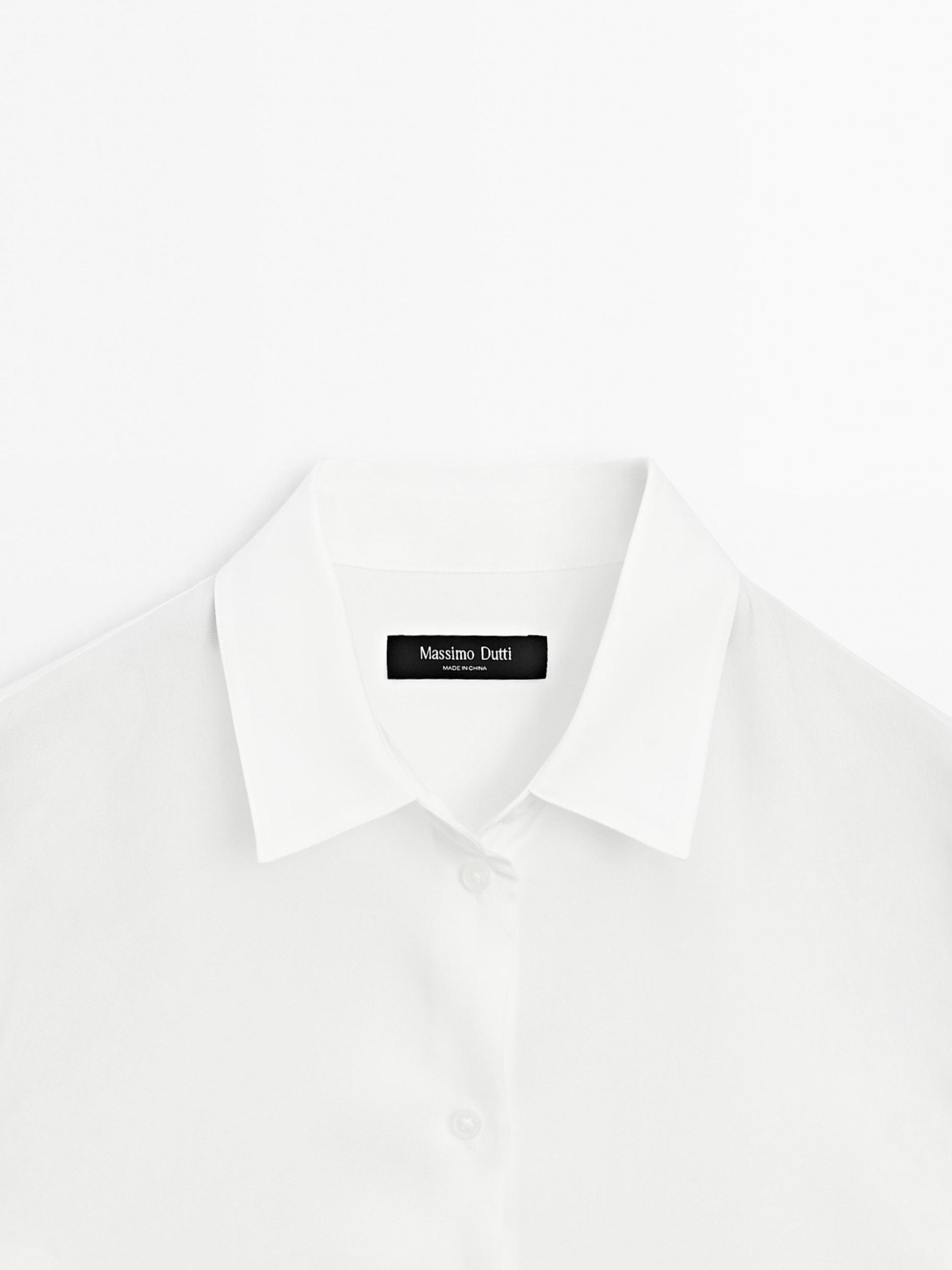 Flowing shirt with shirt collar Product Image