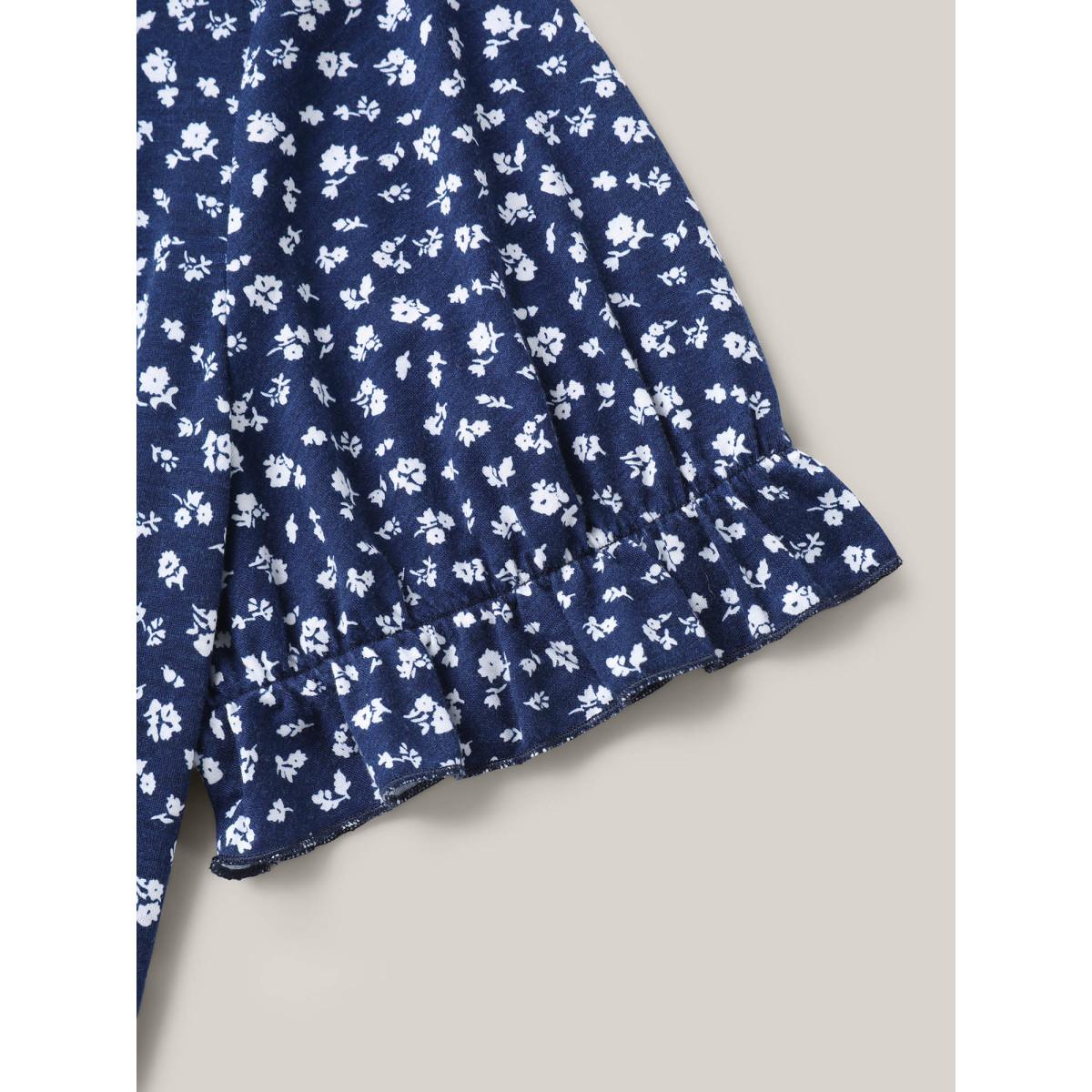 Plus Size Ditsy Floral Print Square-Neck T-Shirt Indigo Women Casual Pleated Natural Flowers Square Neck Everyday-Casual T-shirts BloomChic 26/4X Product Image