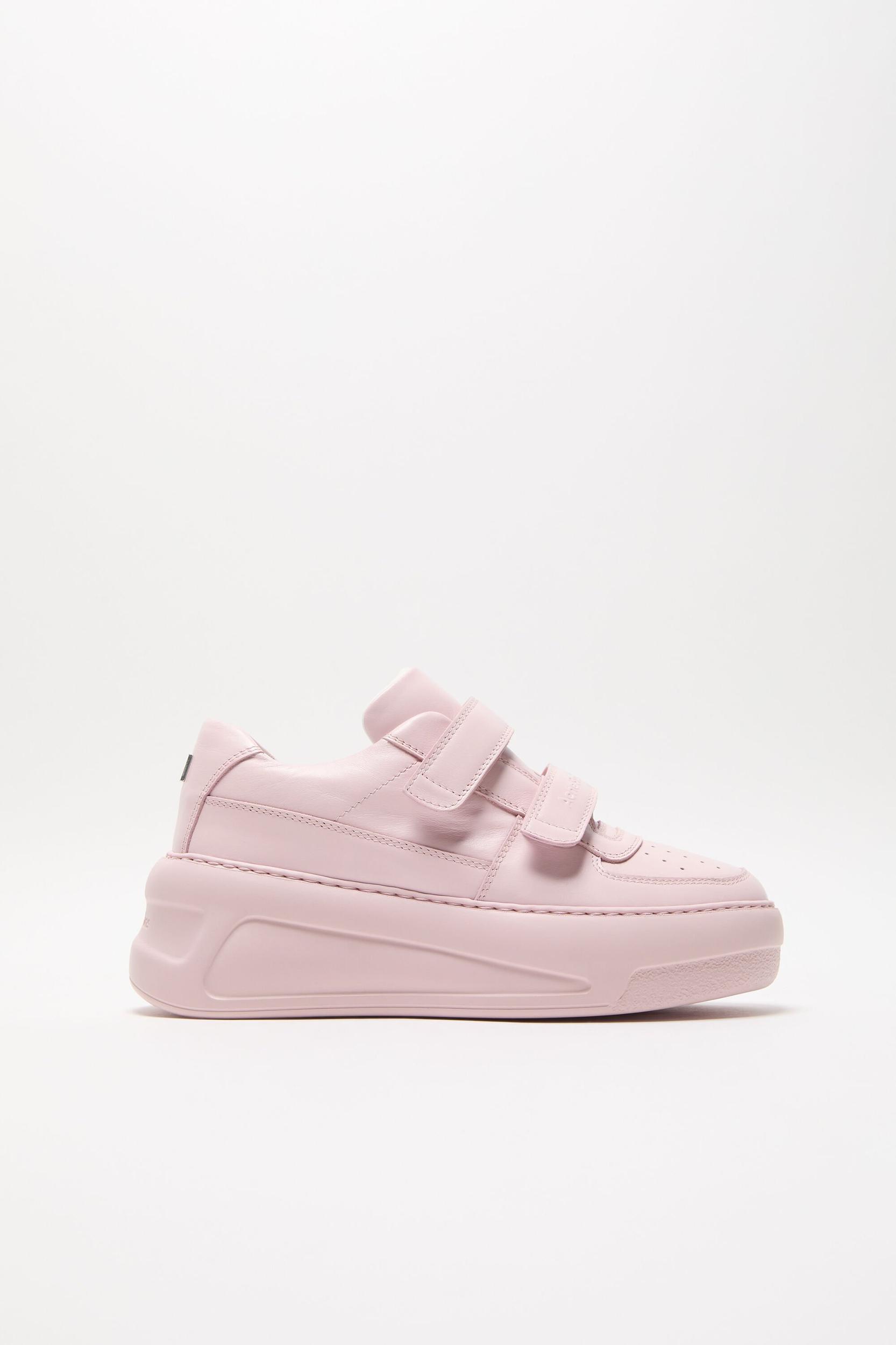Velcro strap platform sneakers Product Image