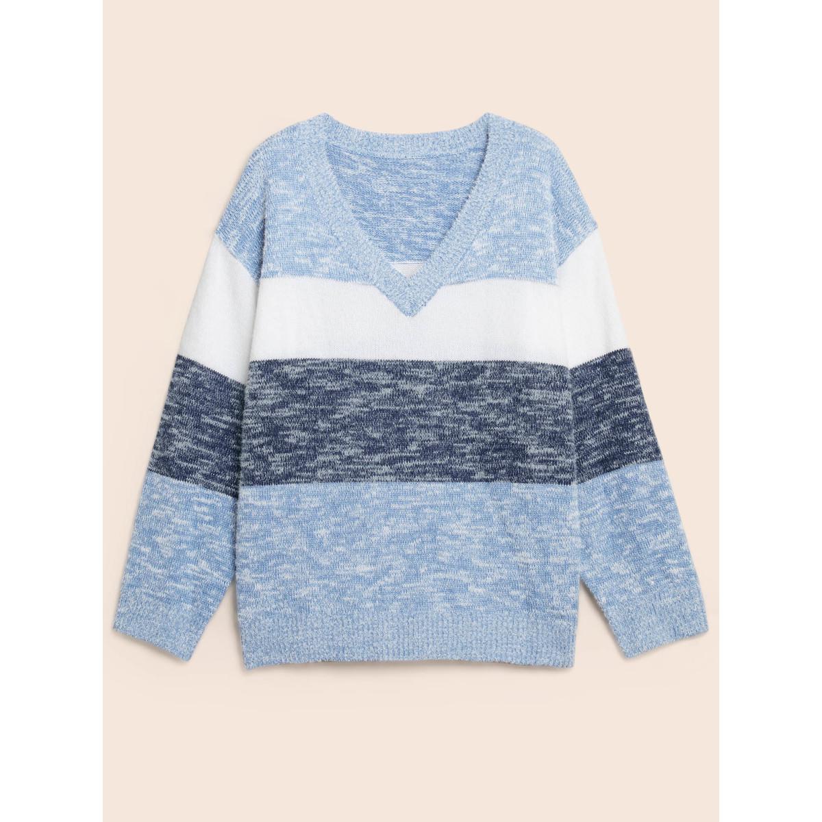 Plus Size Colorblock Contrast Super Soft Plush Knit V Neck Pullover Indigo Women Elegant Loose Long Sleeve V-neck Dailywear Pullovers BloomChic 28/5X Product Image