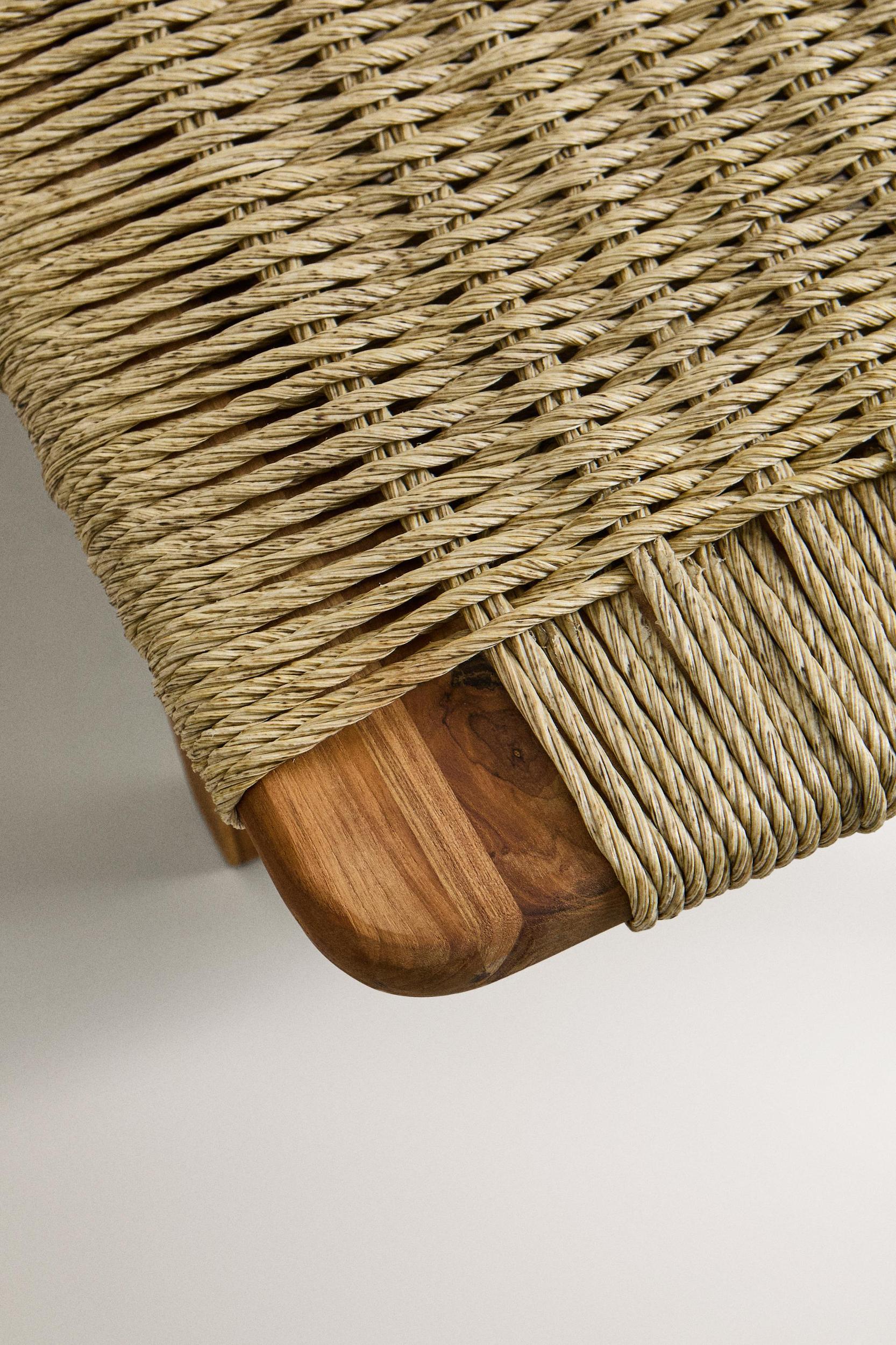 TEAK OUTDOOR LOUNGER Product Image