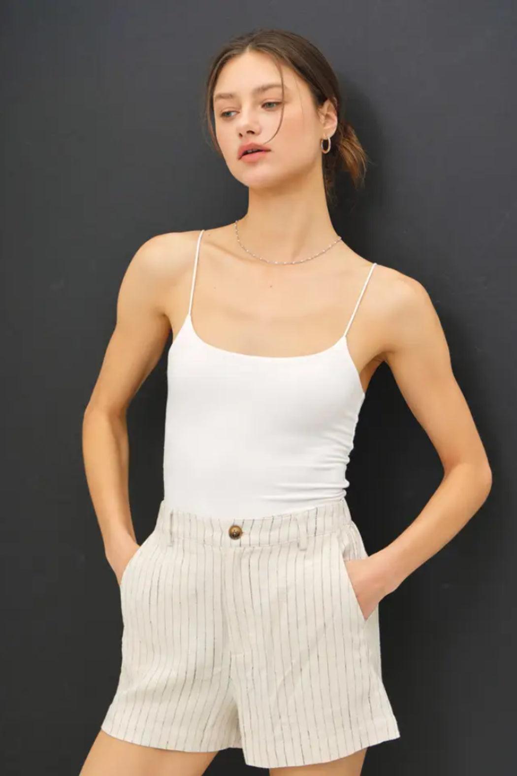 Linen Shorts w/ Pockets Product Image